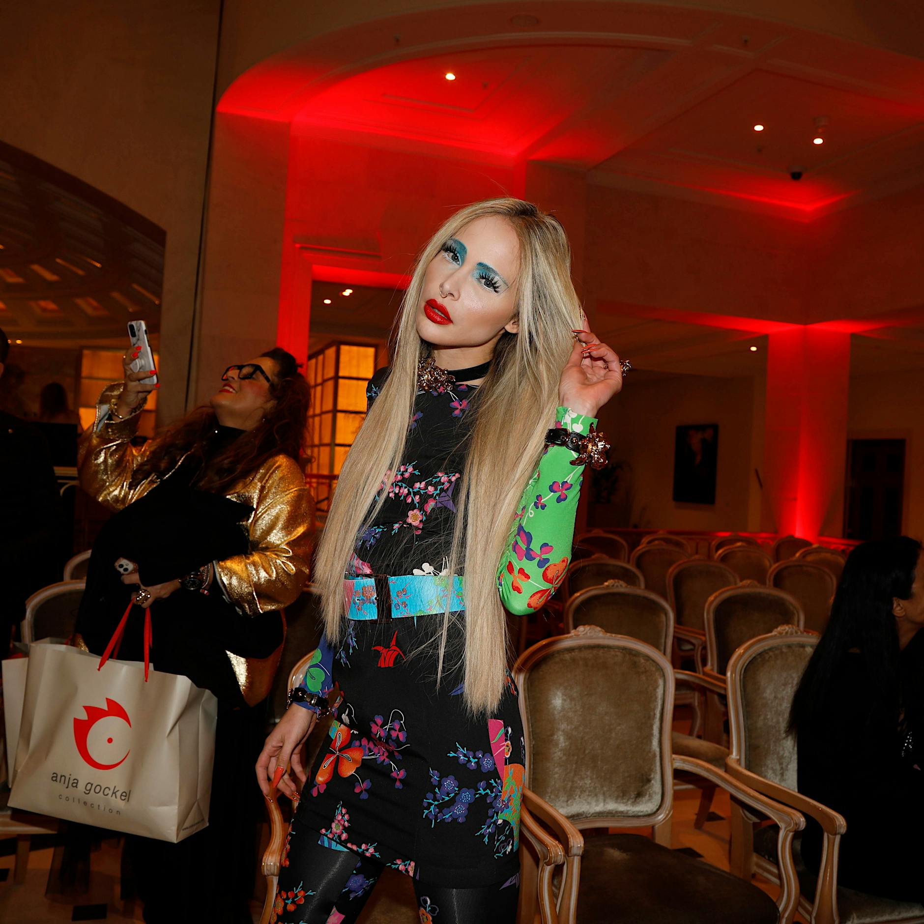 GNTM-Star Theresia Fischer schockt Fans mit Fotos nach Beinverlängerung