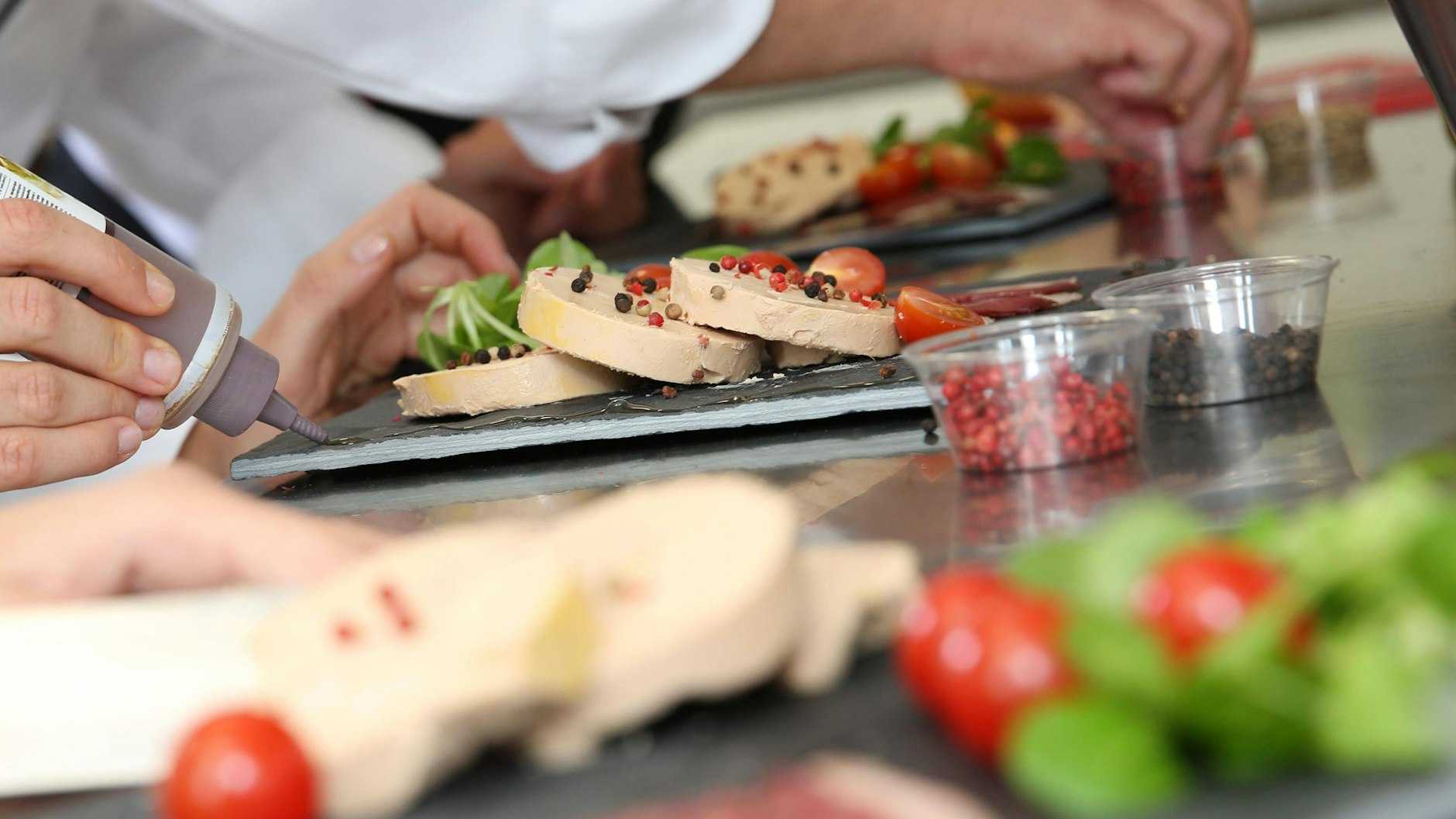 Zur französischen Küche gehören auch Stopfleber-Gerichte.