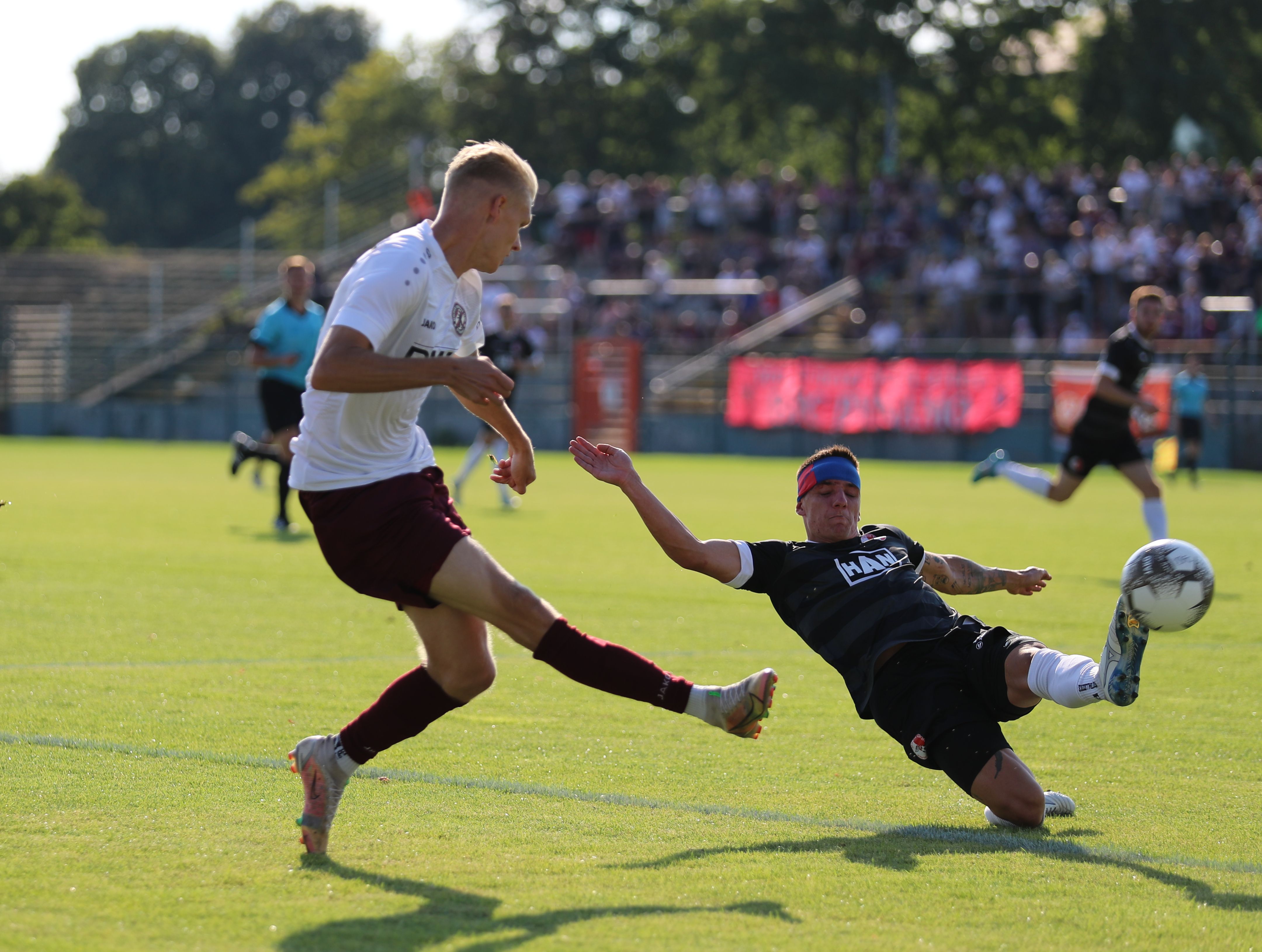 Keine Feier ohne Meyer! BFC Dynamo baggert an Ben Meyer vom BAK