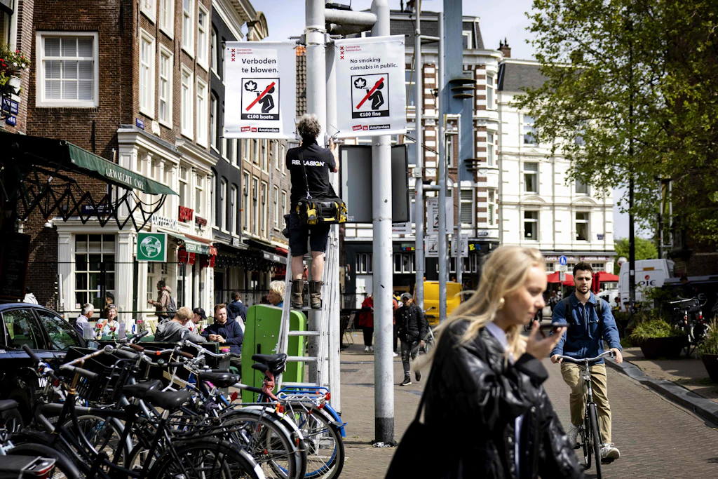 Amsterdam verbietet Kiffen im alten Zentrum