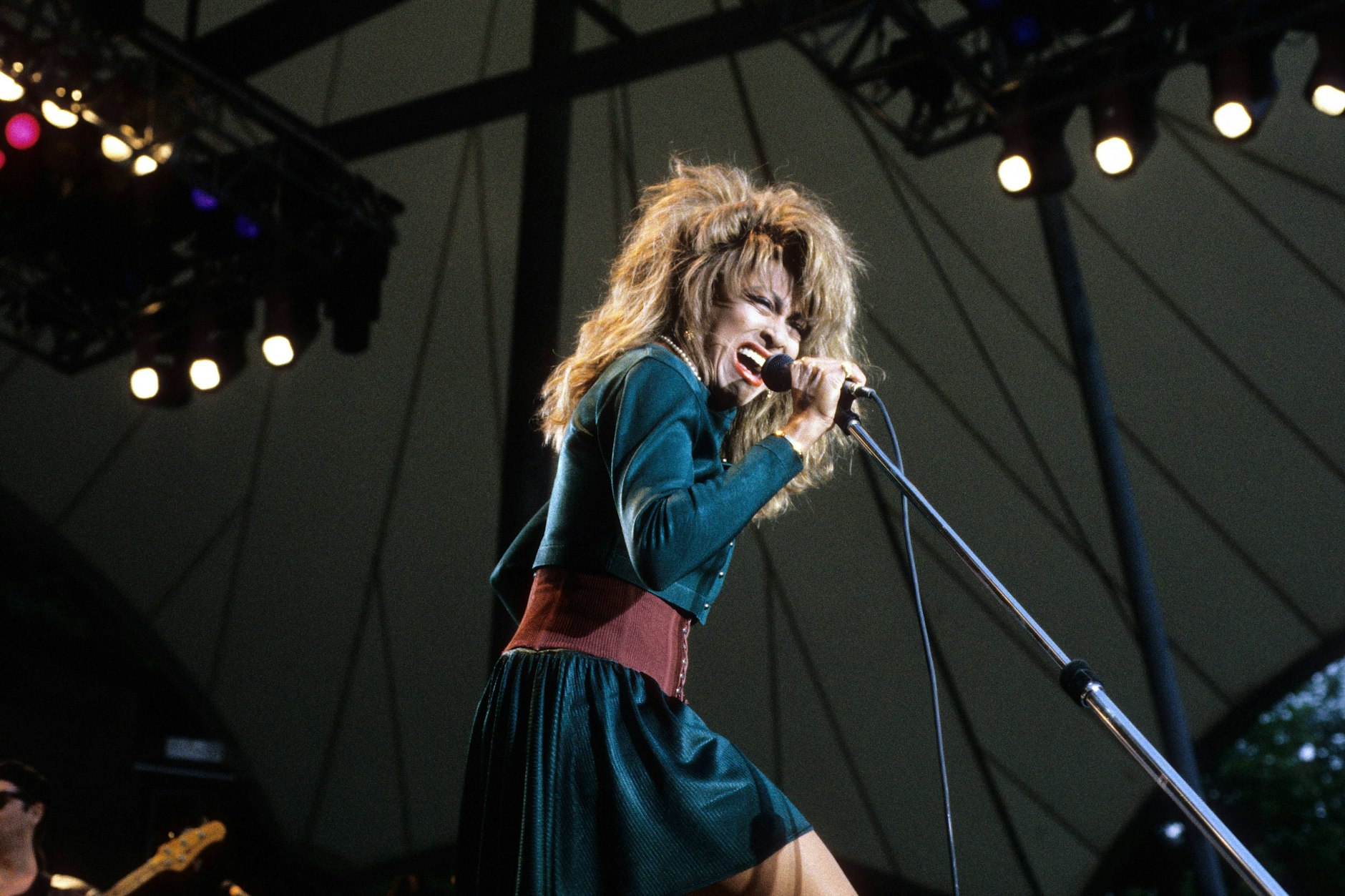 Tina Turner 1987 bei einem Konzert in der Waldbühne Berlin