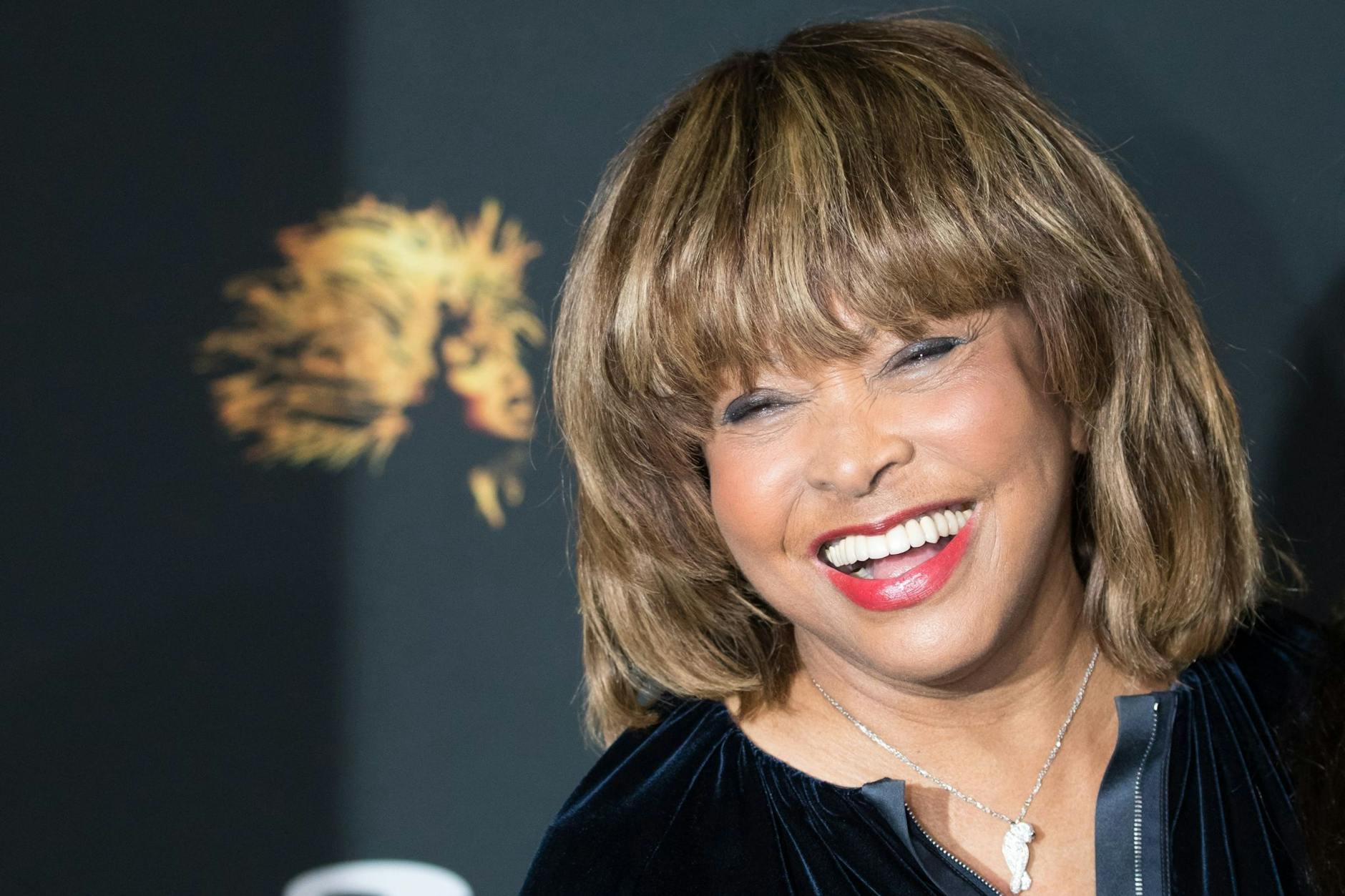 Trauer um Rock-Ikone Tina Turner. Sie starb im Alter von 83 Jahren in ihrer Wahlheimat Schweiz am Zürichsee. 