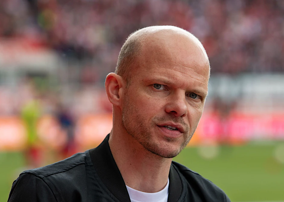 ARCHIV - Regensburg trennt sich von Sportchef Tobias Werner.  
