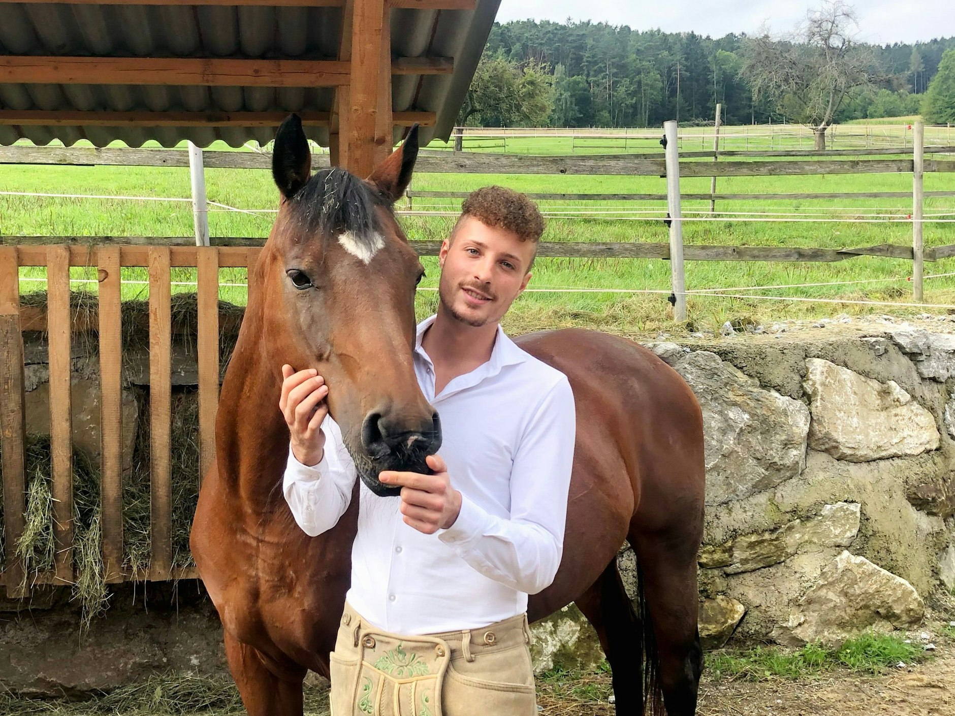 Johannes plant mit Florian eine gemeinsame Zukunft.