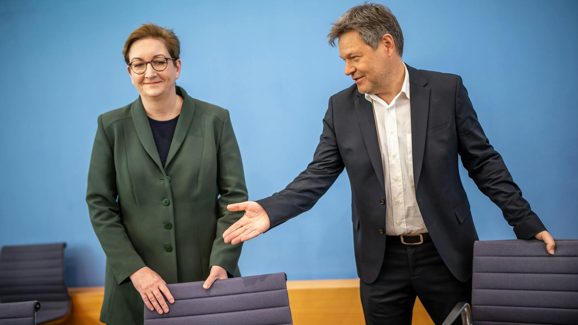 Klara Geywitz (SPD) und Robert Habeck (Grüne): Bei der gemeinsamen Entwicklung einer Art gesetzlich vorgeschriebenen Heiz-Katasters mit dem Wirtschaftsminister hat die Bauministerin den Hut auf.
