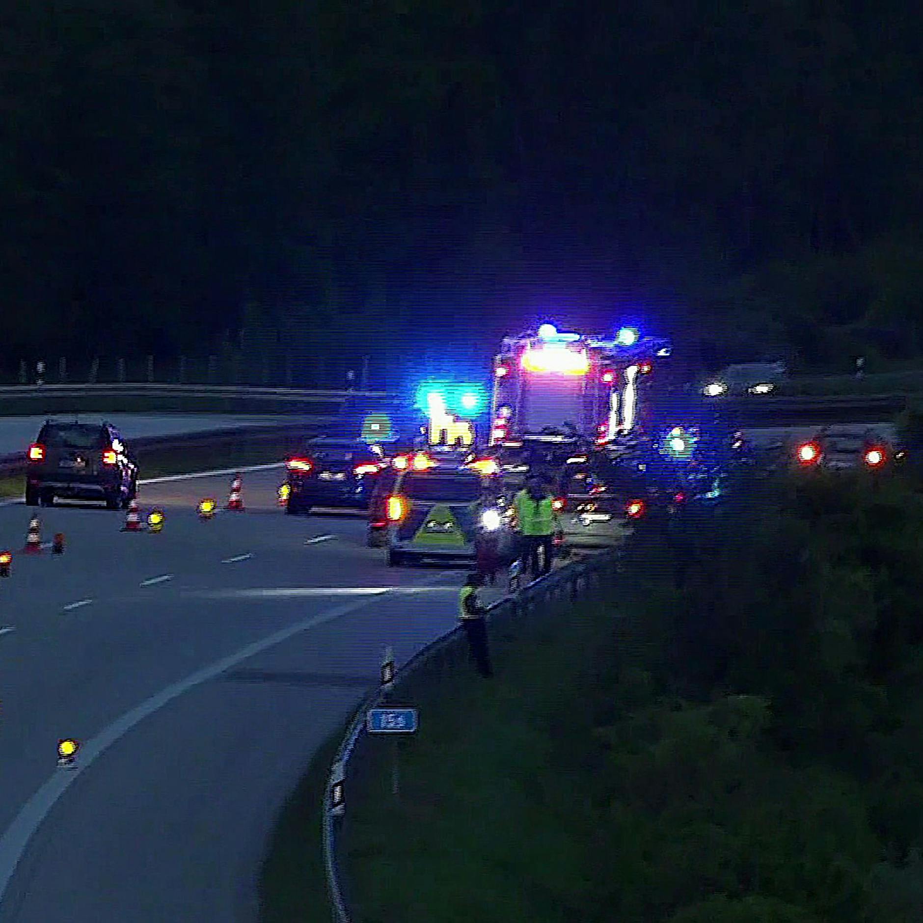 Leichenfund auf A9 in Brandenburg: Polizei schreibt Belohnung für Hinweise aus
