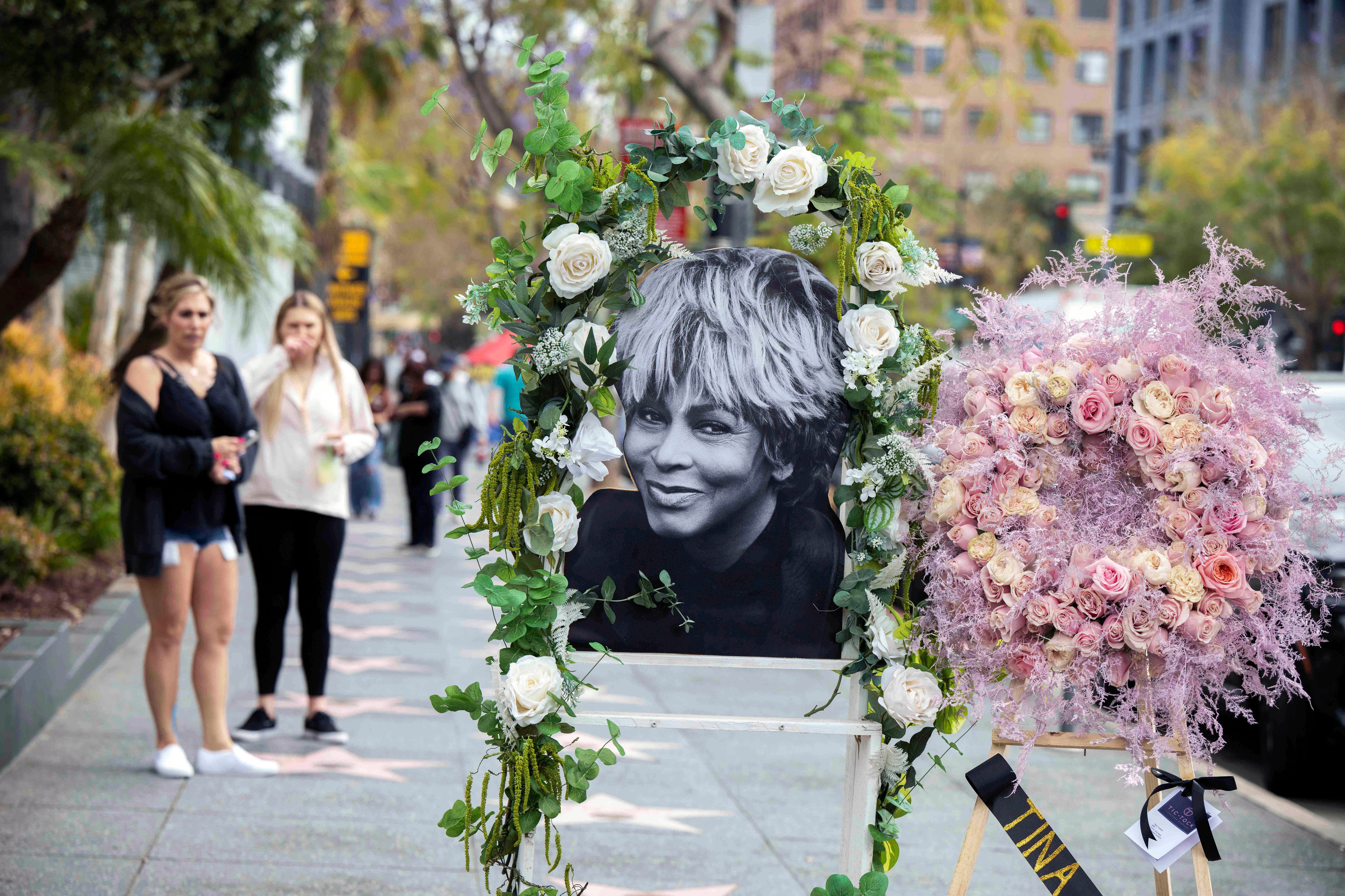 Image - Dein Donnerstag: Trauer um Rock-Ikone Tina Turner ++ Wetterwarnung vom Experten ++ Droht Hertha die Insolvenz?