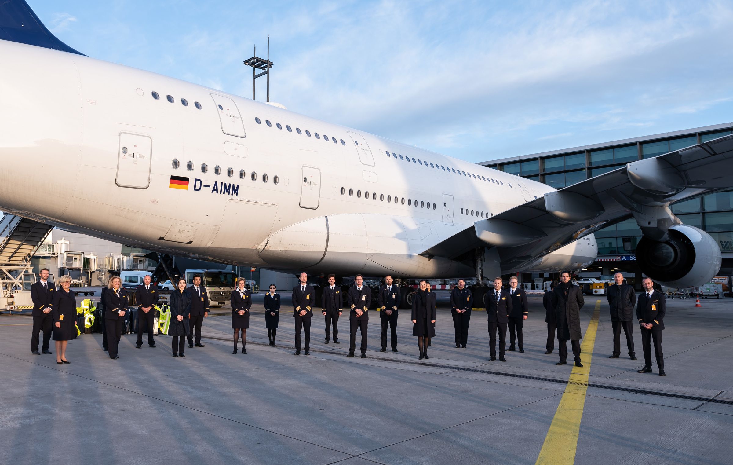 Image - Keine neuen Flieger zu haben: Lufthansa holt Riesen-Airbus A380 zurück
