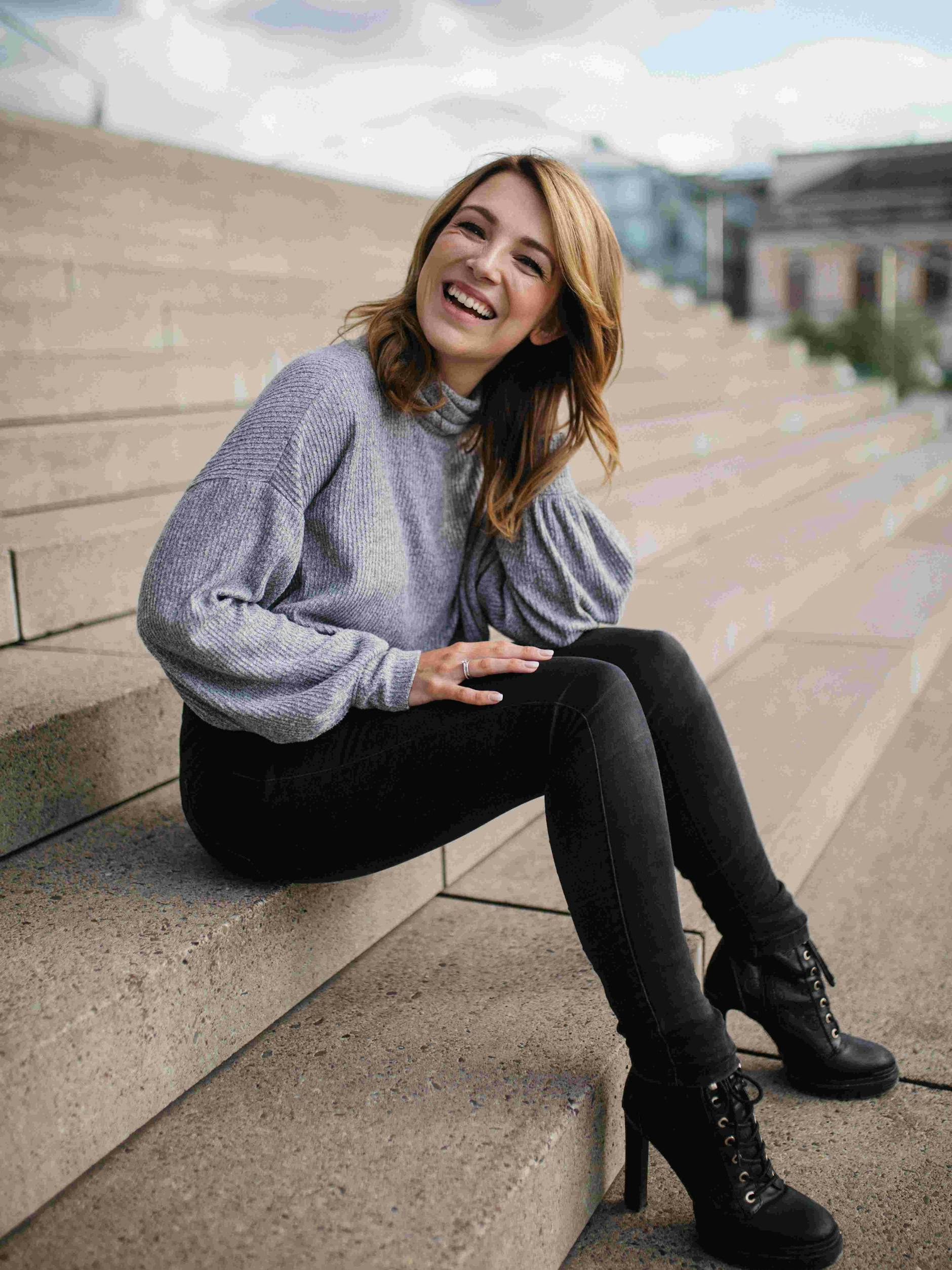 Iris Mareike Steen spielt bei GZSZ die Lilly. Für ihre Rolle geht es in die Familienplanung. Für die Schauspielerin auch?