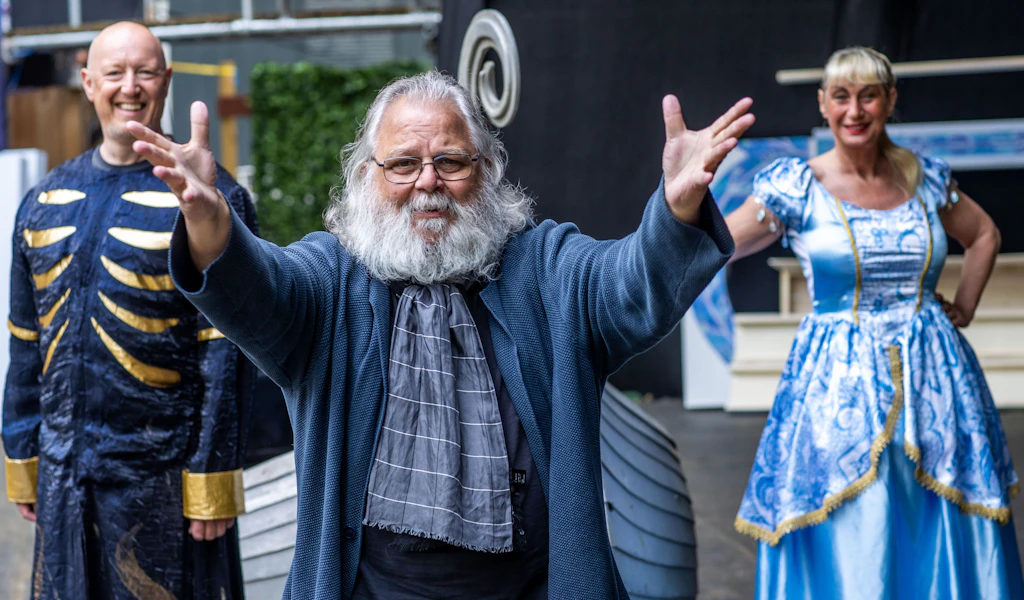 Wolfgang Bordel: Ein überlebensgroßes Standbild für einen Anklamer Theaterimpresario
