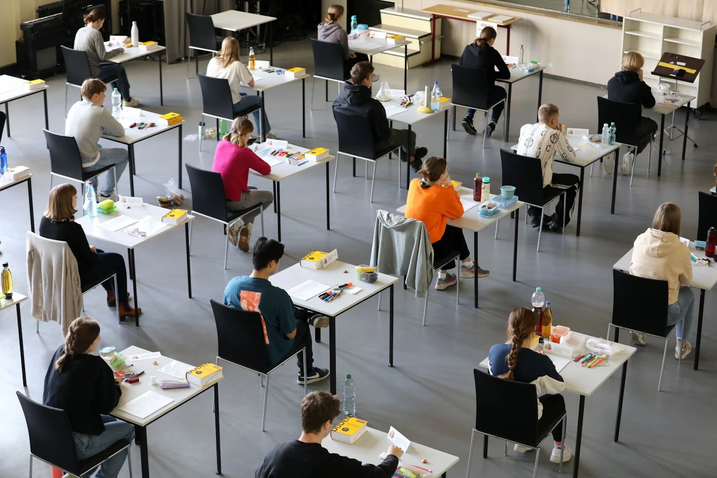 ChatGPT beim Abitur Schüler in Hamburg auf frischer Tat ertappt