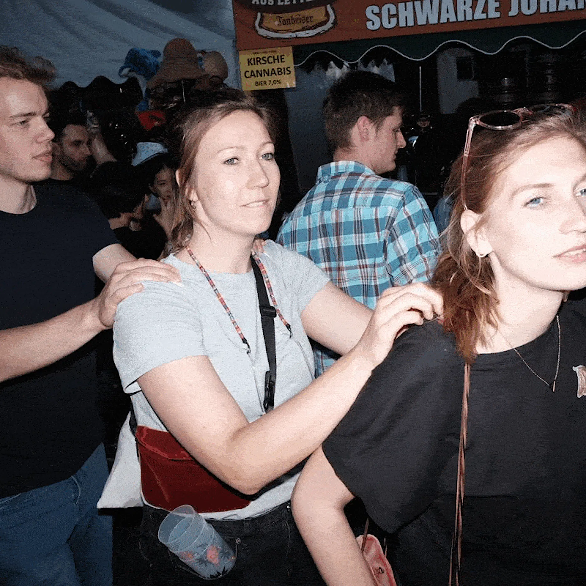 Regentänze, Wasserpfeifen, Sambagruppen: Erinnerungen an den Karneval der Kulturen