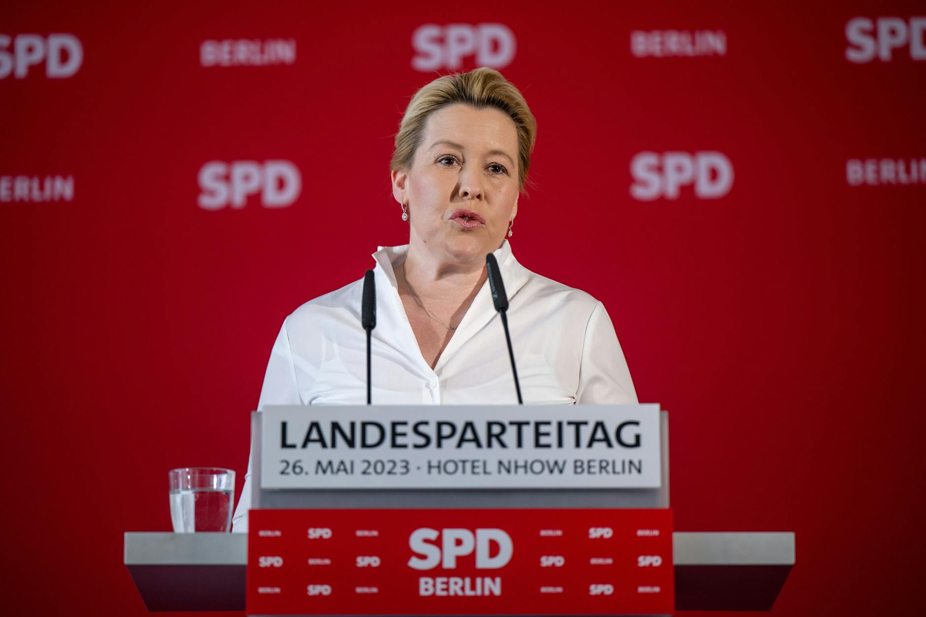 Franziska Giffey, Landesvorsitzende der SPD Berlin, spricht beim Parteitag.