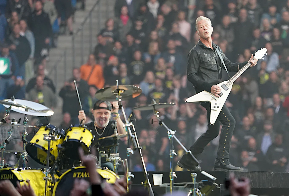 Metallica: Schlagzeuger Lars Ulrich und Sänger James Hetfield beim Hamburg-Konzert.