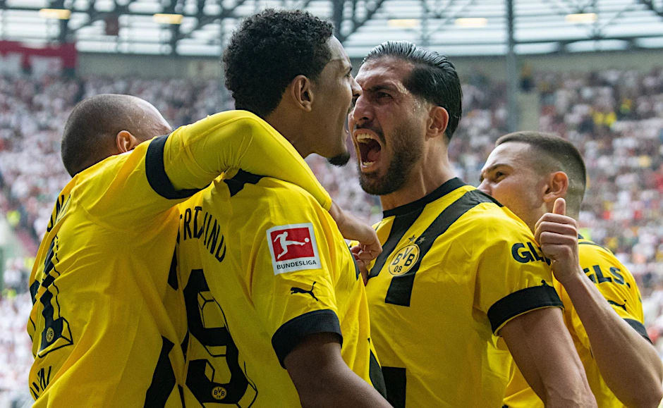 Der BVB nutzt den Patzer der Bayern und übernimmt die Tabellenführung.  