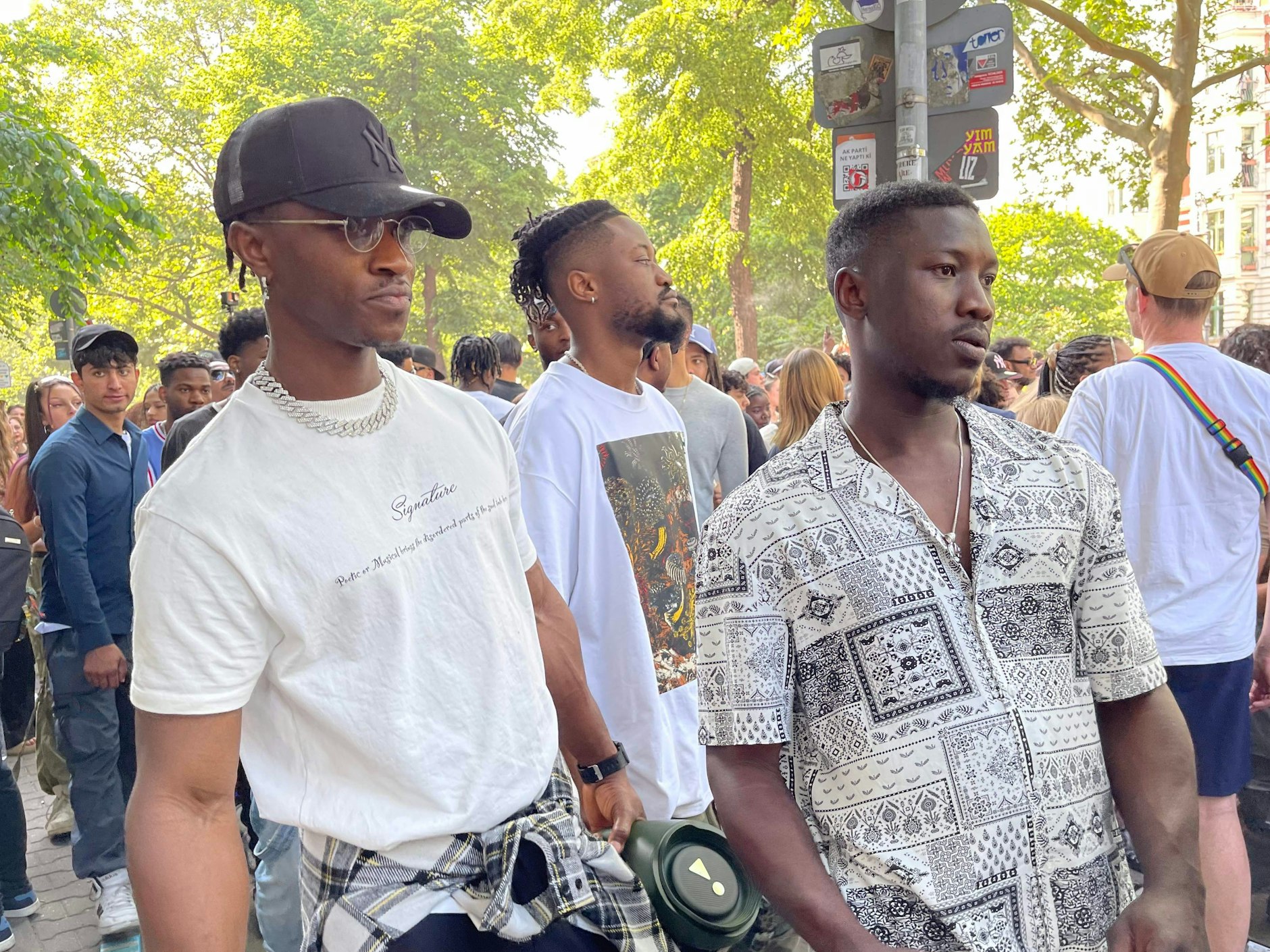 Der gediegene Berliner Gangsterstyle kommt selten allein.