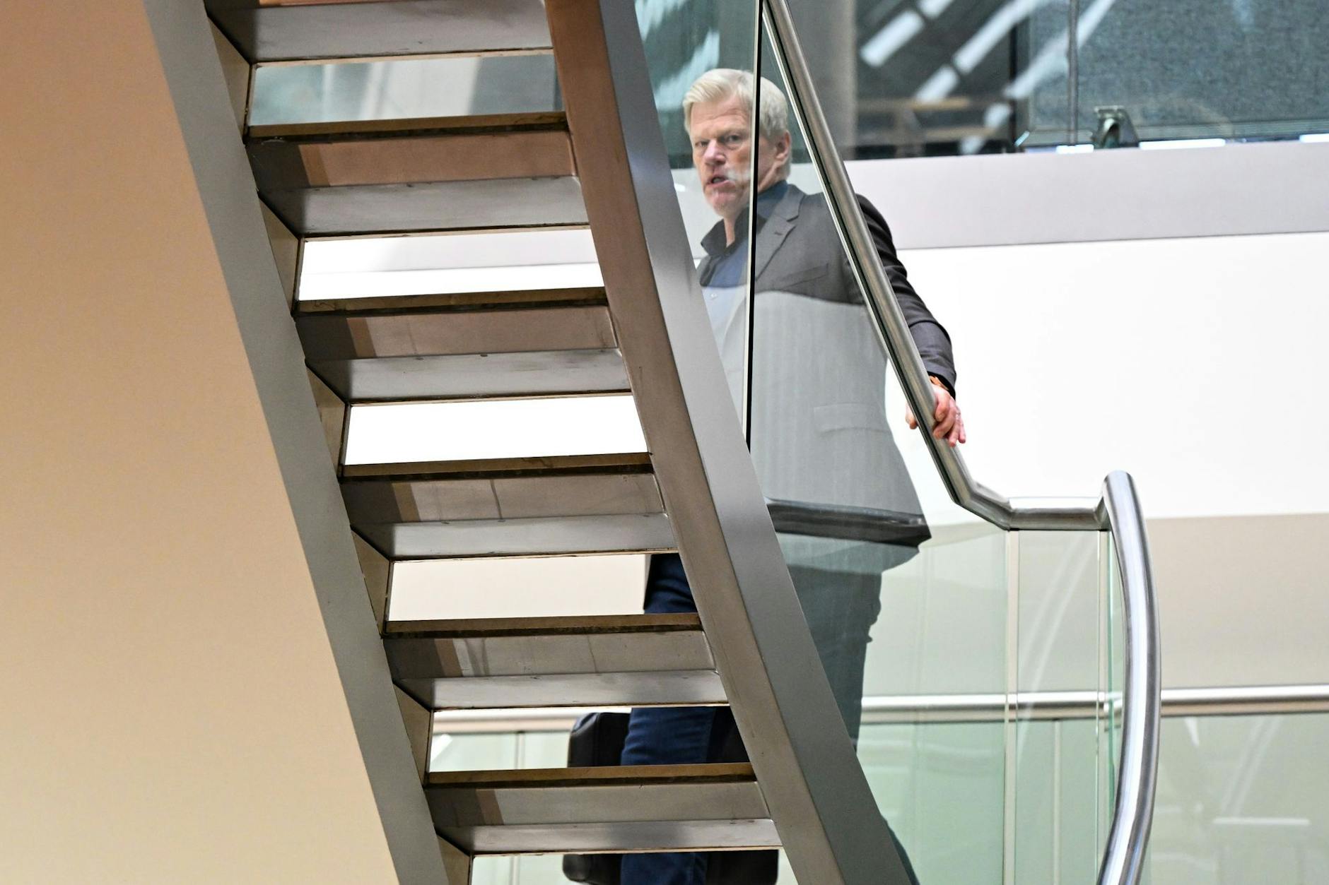 Oliver Kahn ist als Vorstandsvorsitzender des FC Bayern München abgelöst worden.