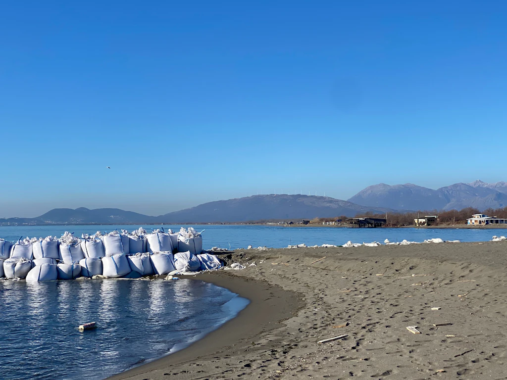 FKK-Strand in Montenegro: Auf dieser Insel muss der nackte Zauber gerettet werden