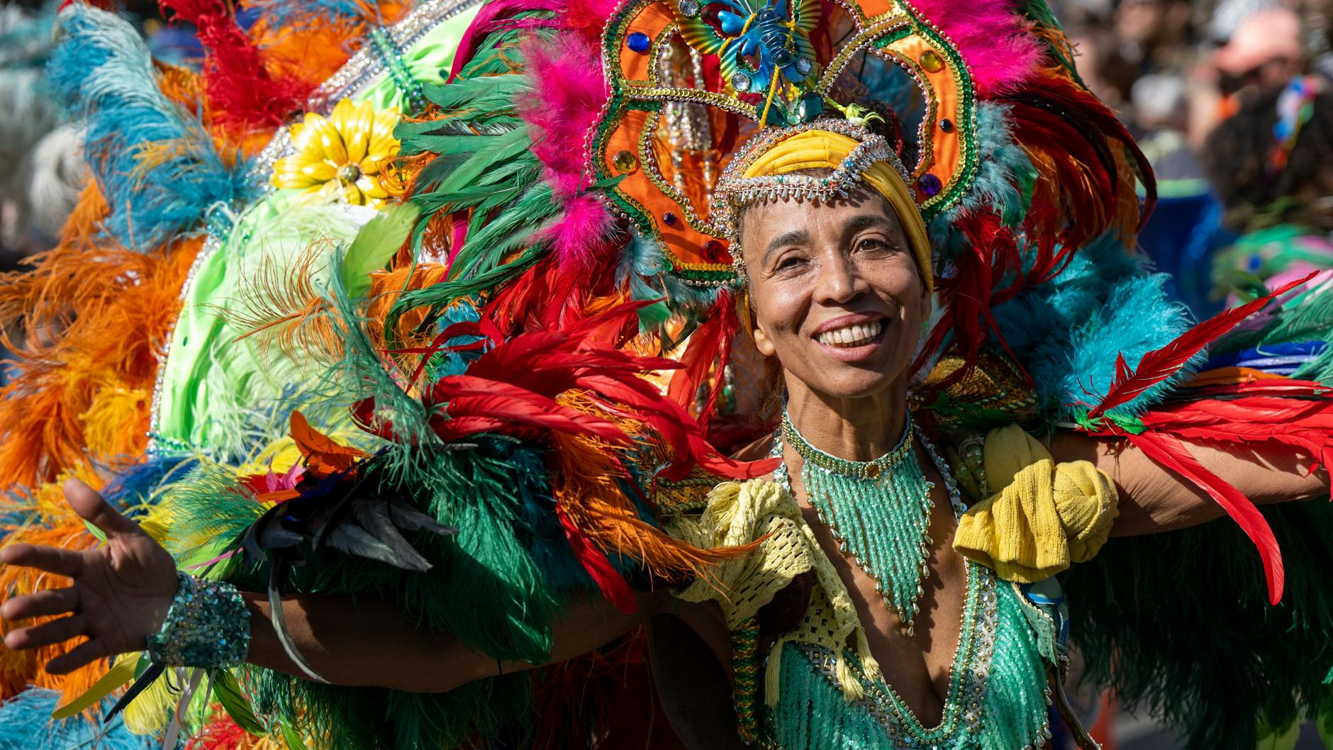 Bunt und fröhlich ging es zu beim Karneval der Kulturen.