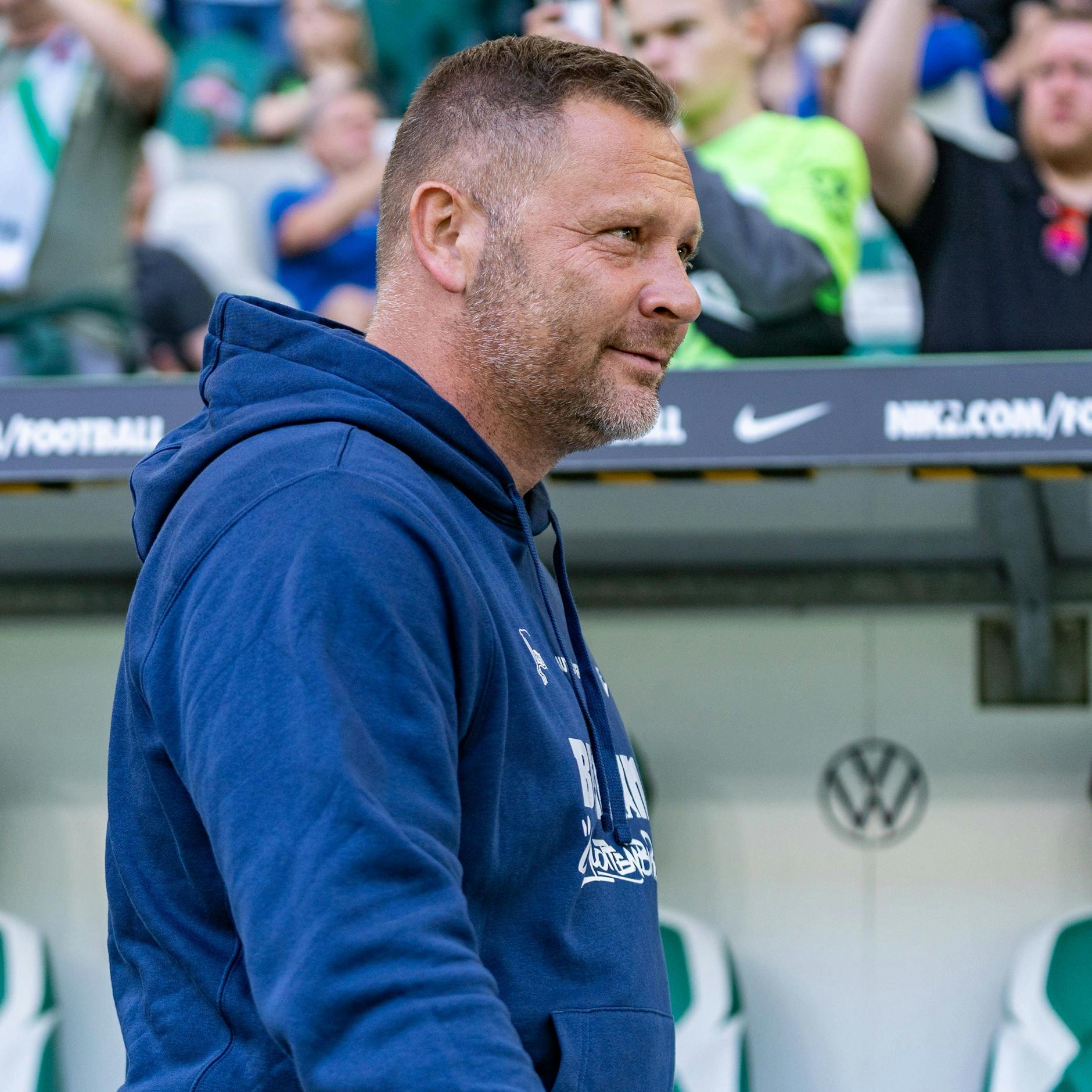 Herthas Schlitzohr Pal Dardai verrät, wie er Ersatzkeeper Tjark Ernst auf sein Debüt vorbereitete.