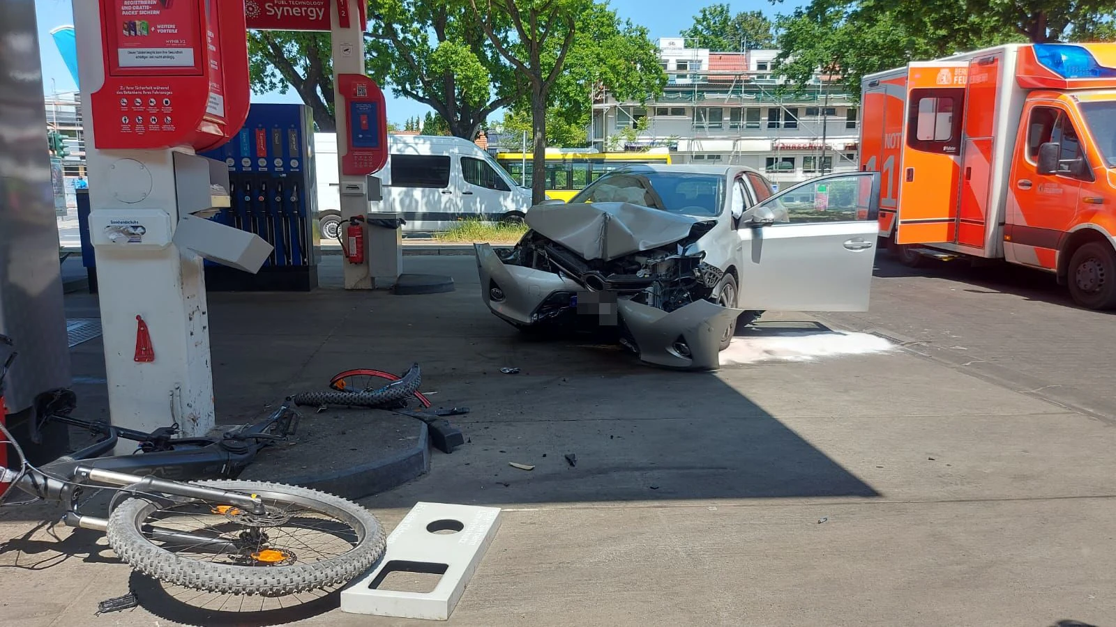 Unfallort in der Fritz-Erler-Allee.