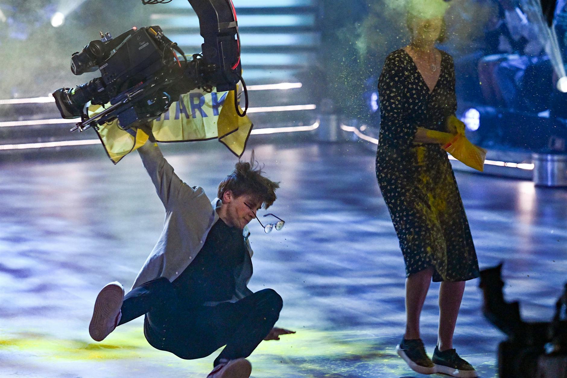 Klima-Aktivisten stürmen Let's Dance und gefährden Schwangere