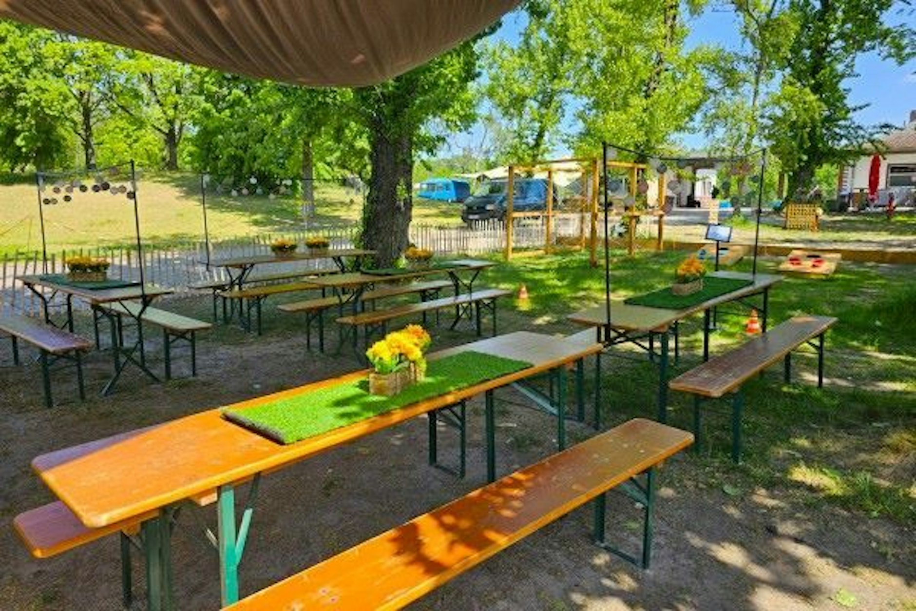 Auf 300 m² ist Platz für Spiel, Spaß und lecker Essen ...