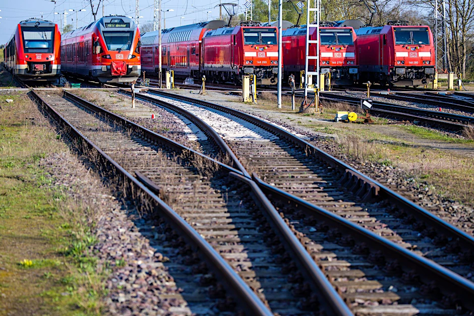 ARCHIV - Bei der Deutschen Bahn besteht erheblicher Investitionsbedarf.  