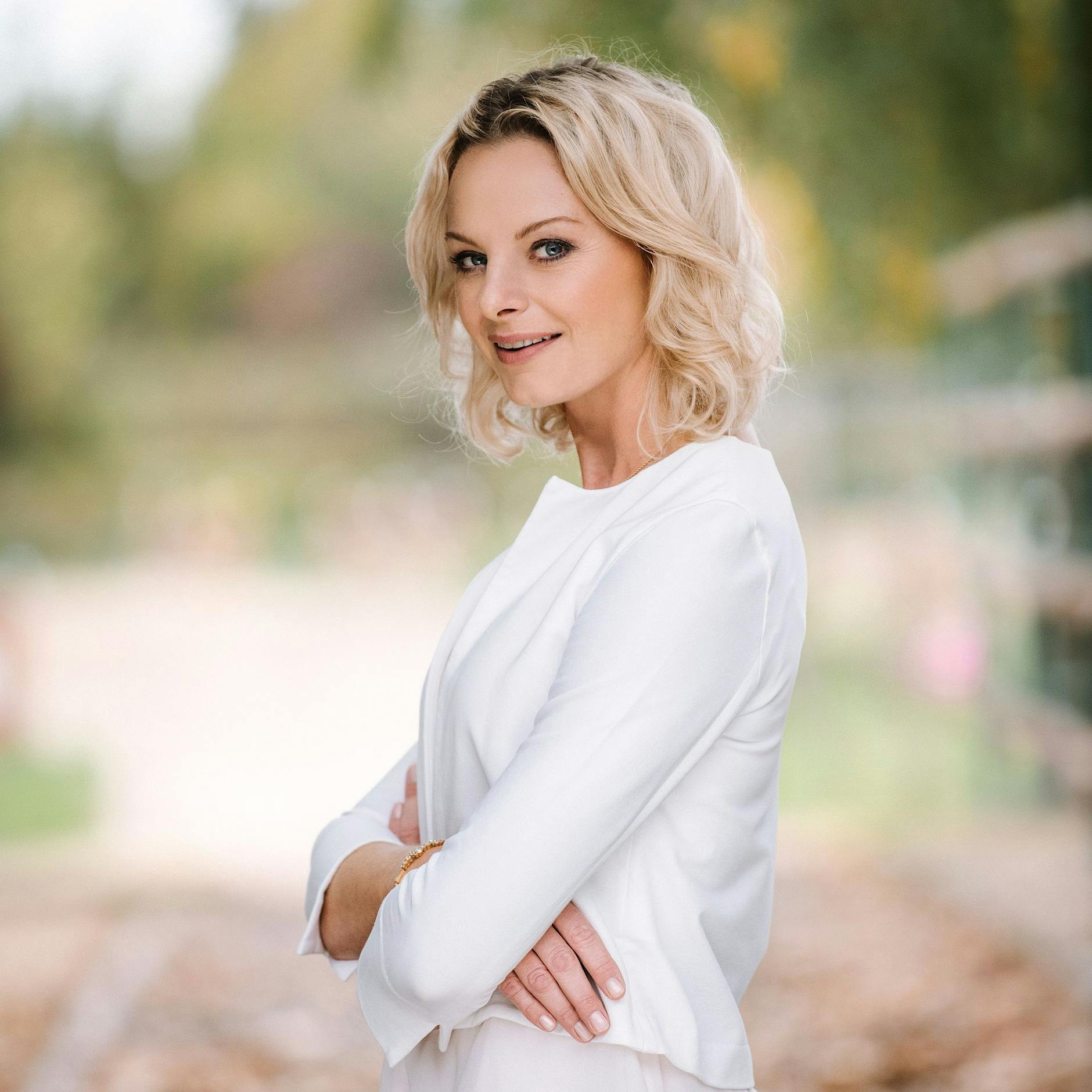 „Bares für Rares“-Star Susanne Steiger: Vom Pferdestall ins Fernsehstudio