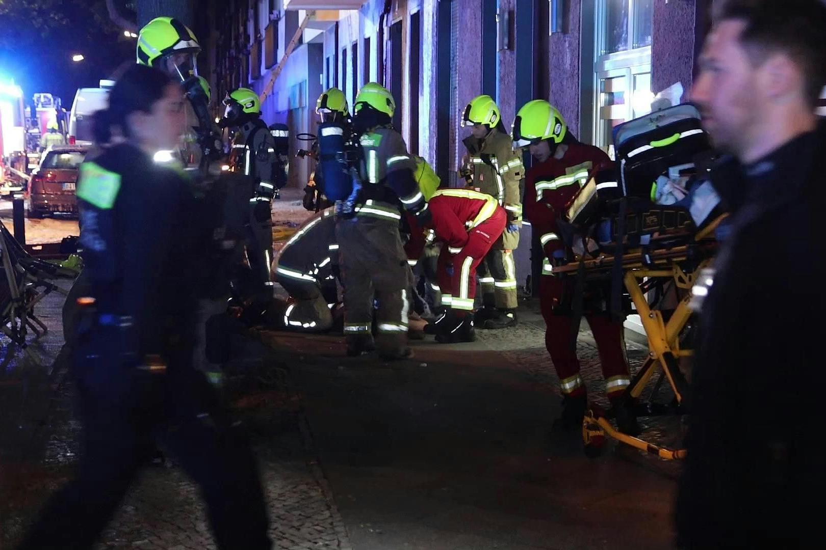 Rettungskräfte der Berliner Feuerwehr im Einsatz.