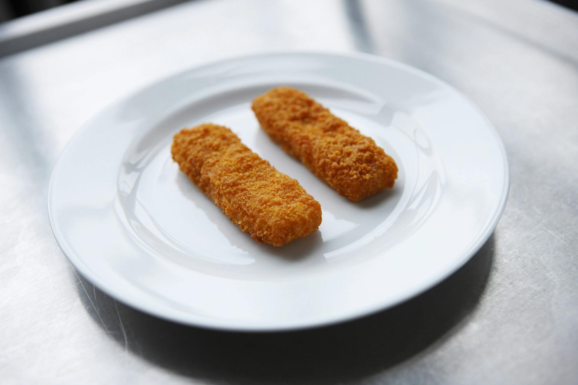 Nur Kinderkram? Die Marke Iglo will jetzt auch Erwachsene für ihre Fischstäbchen begeistern.