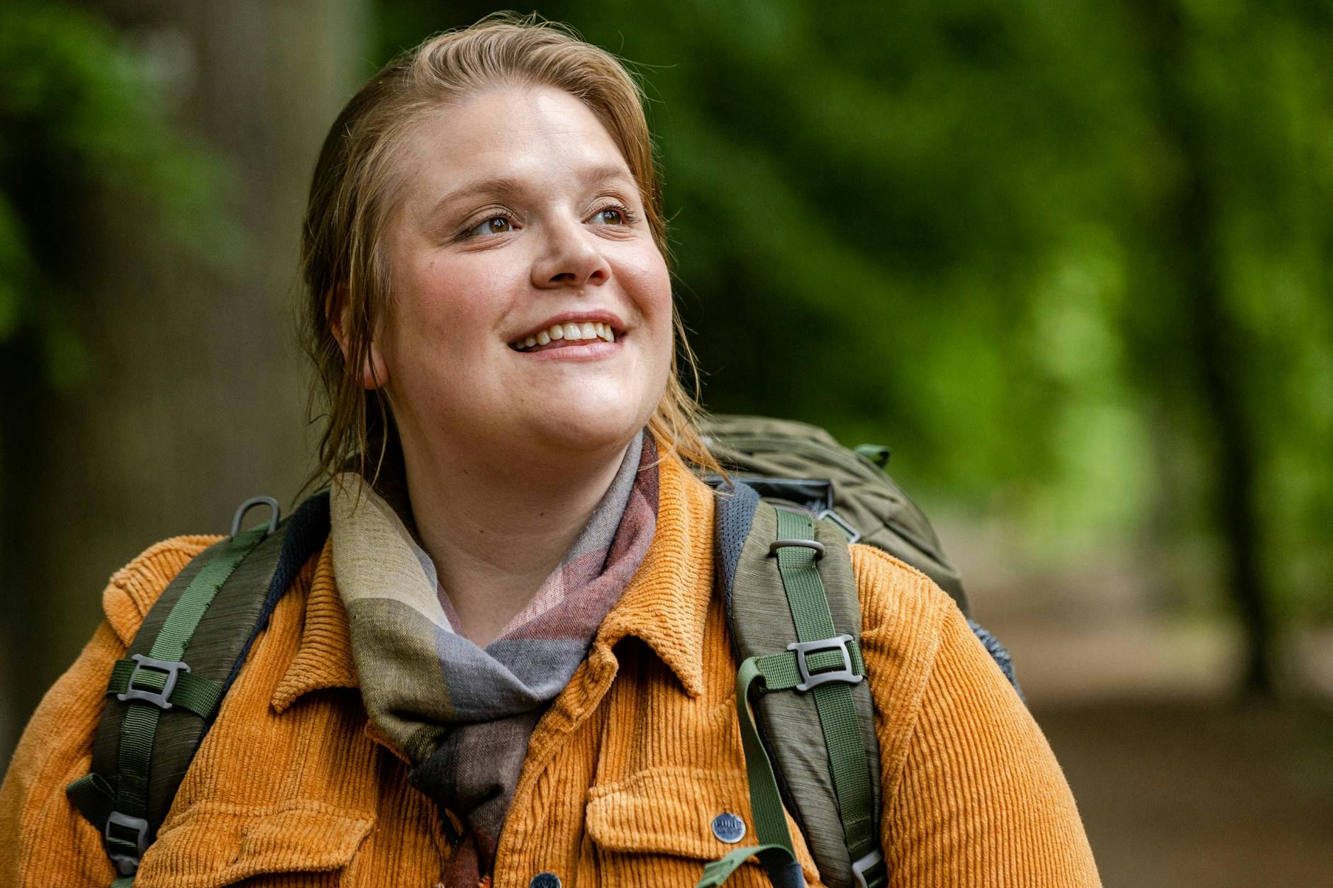 Stefanie Reinsperger in ihrer Rolle als Großstadtförsterin