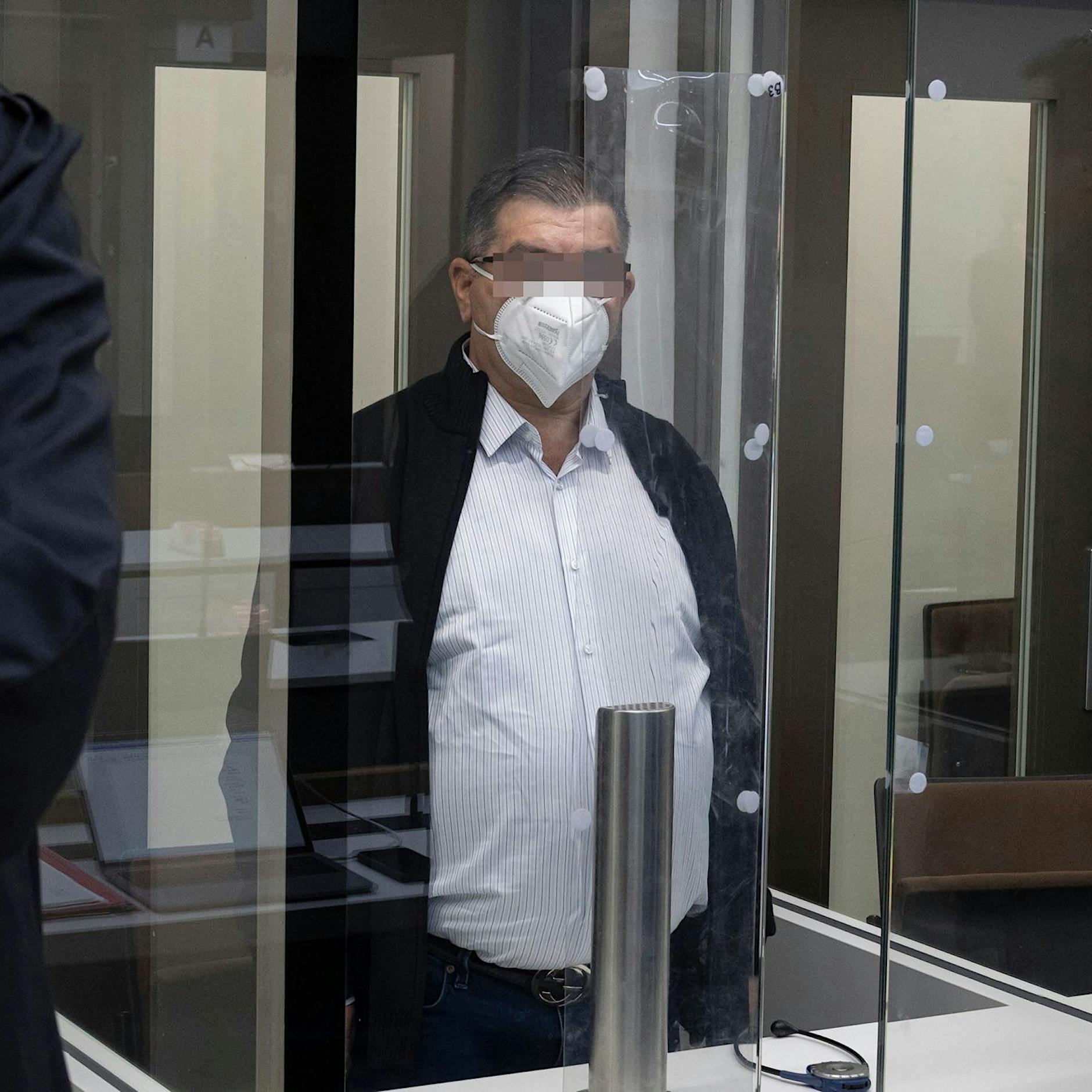 Hinrichtung mitten in Berlin: Vater und Sohn zu lebenslanger Haft verurteilt