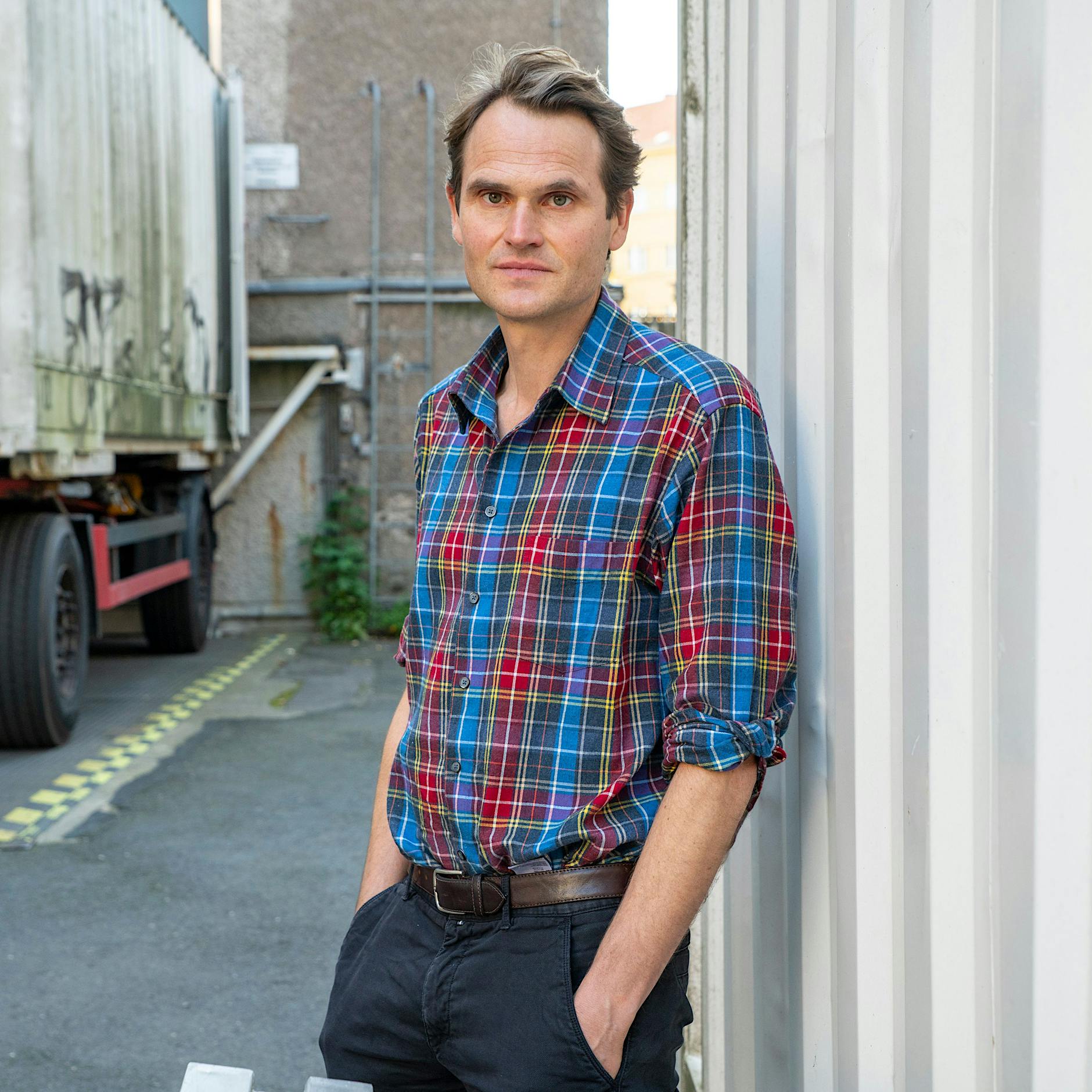 „Junkies kratzten an der Wohnungstür“: Warum Fabian Hinrichs aus Berlin weggezogen ist