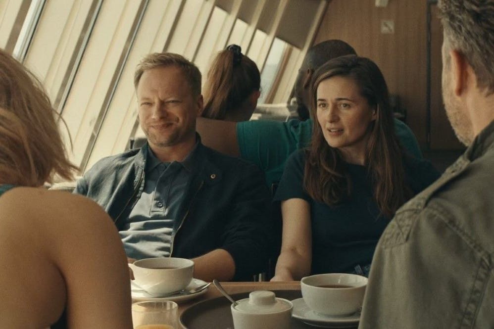 Schon auf der Fähre in Richtung Bornholm gären Ressentiments zwischen den Urlaubern.