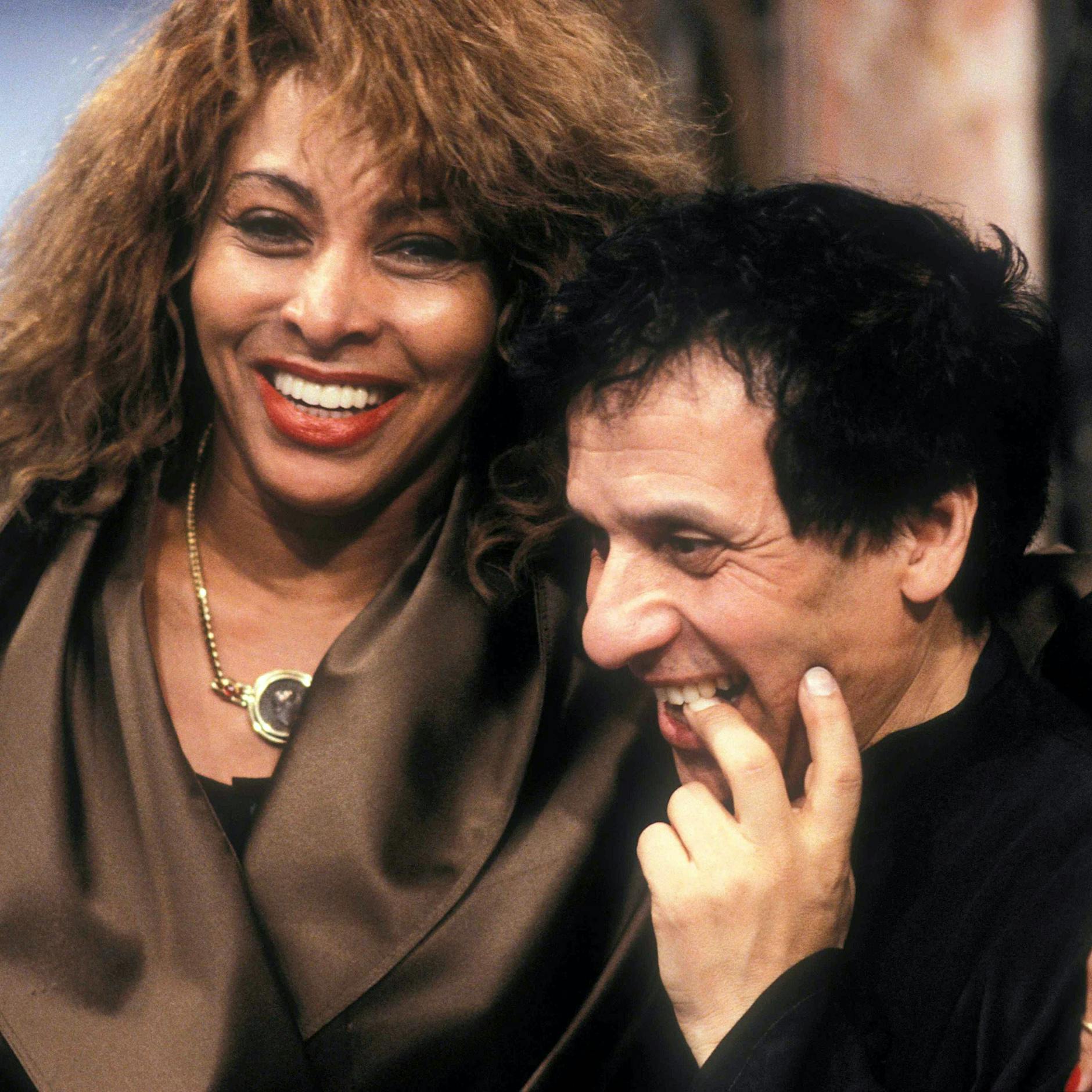 Wer steckte hinter den Outfits von Tina Turner?