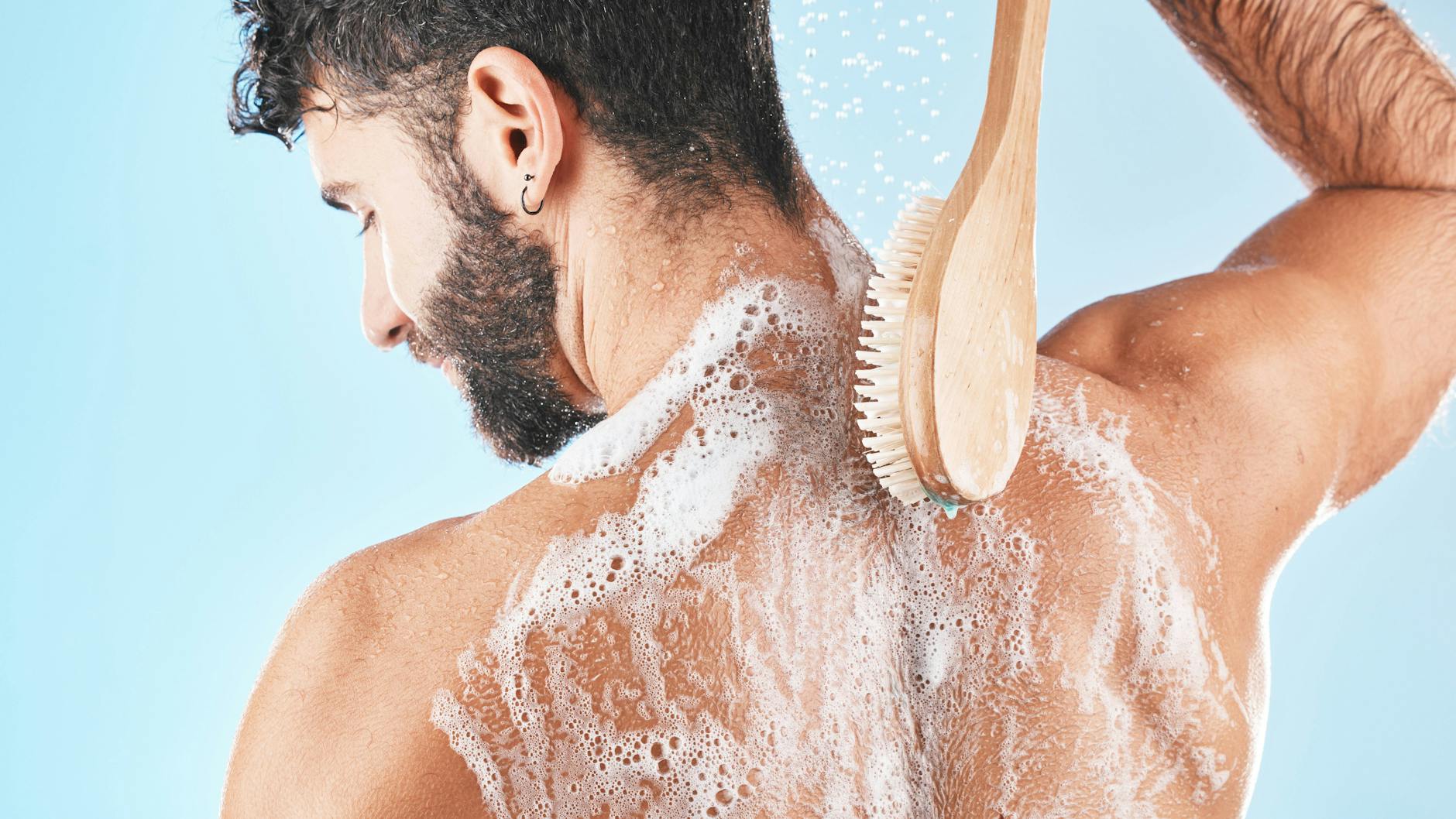 Morgens oder abends duschen – eine klare Antwort auf die Frage gibt es nicht.