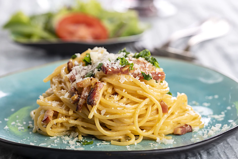 Mit Spaghetti Carbonara holt man sich das italienische Lebensgefühl nach Hause.