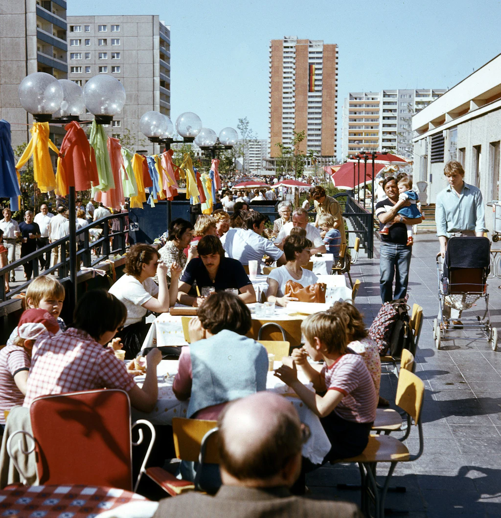 Kindertag in der DDR: zwischen Fahnenappell und Kinderdisko
