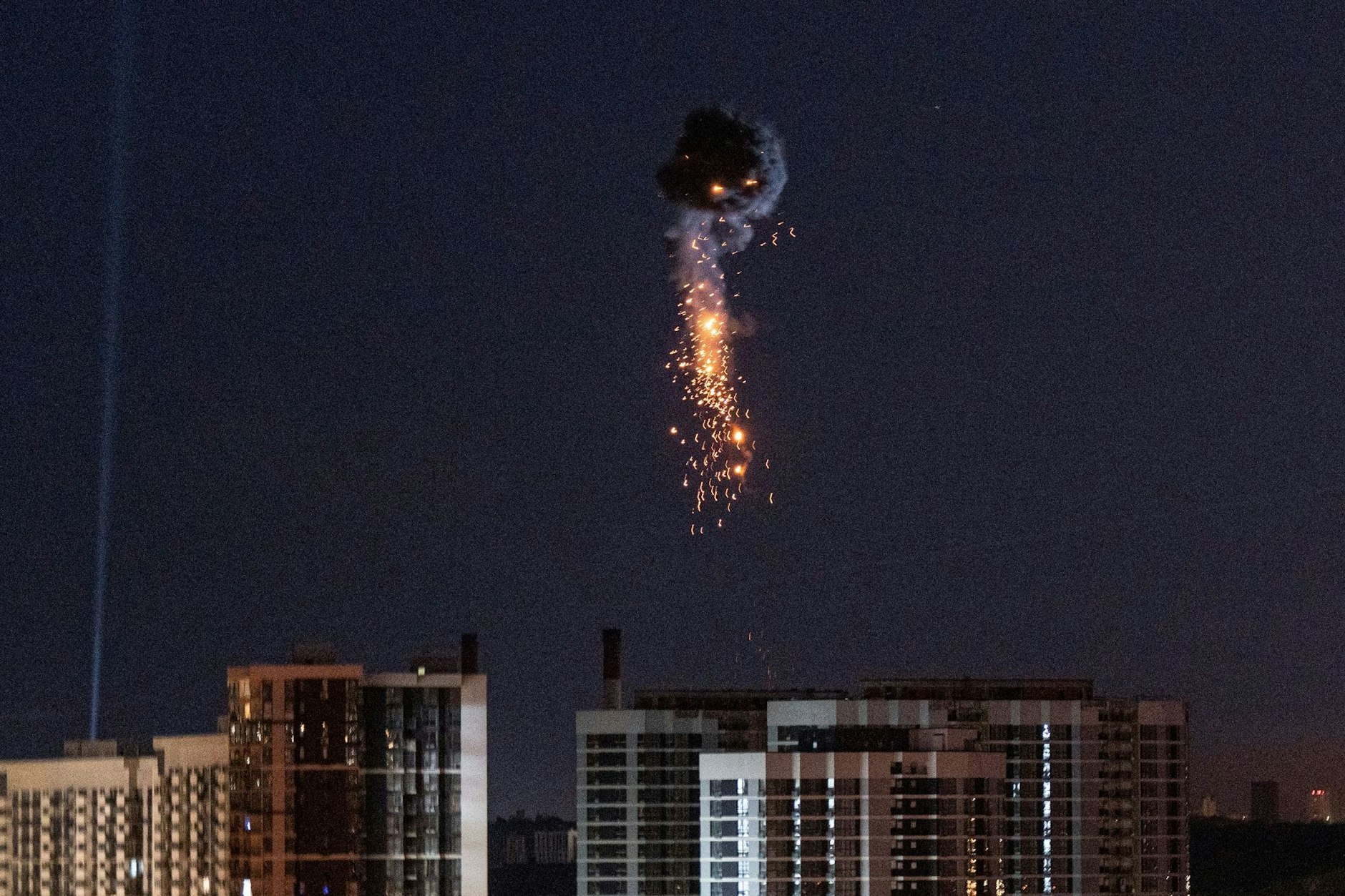 russischer-raketenangriff-auf-kiew-in-der-nacht-drei-tote-darunter