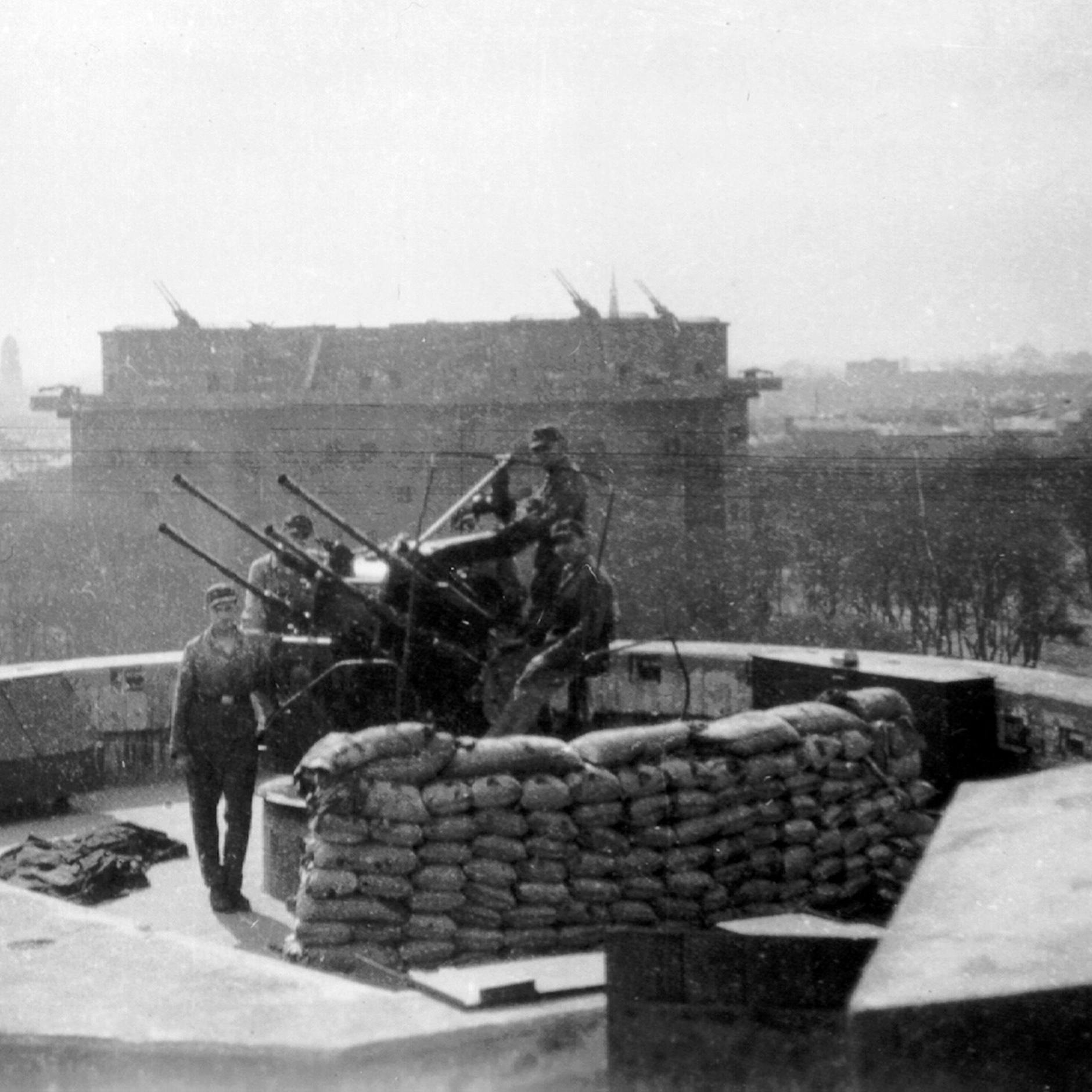 Sinclair McKays Buch über Berlins Geschichte zwischen 1918 und 1989: Eine Kritik