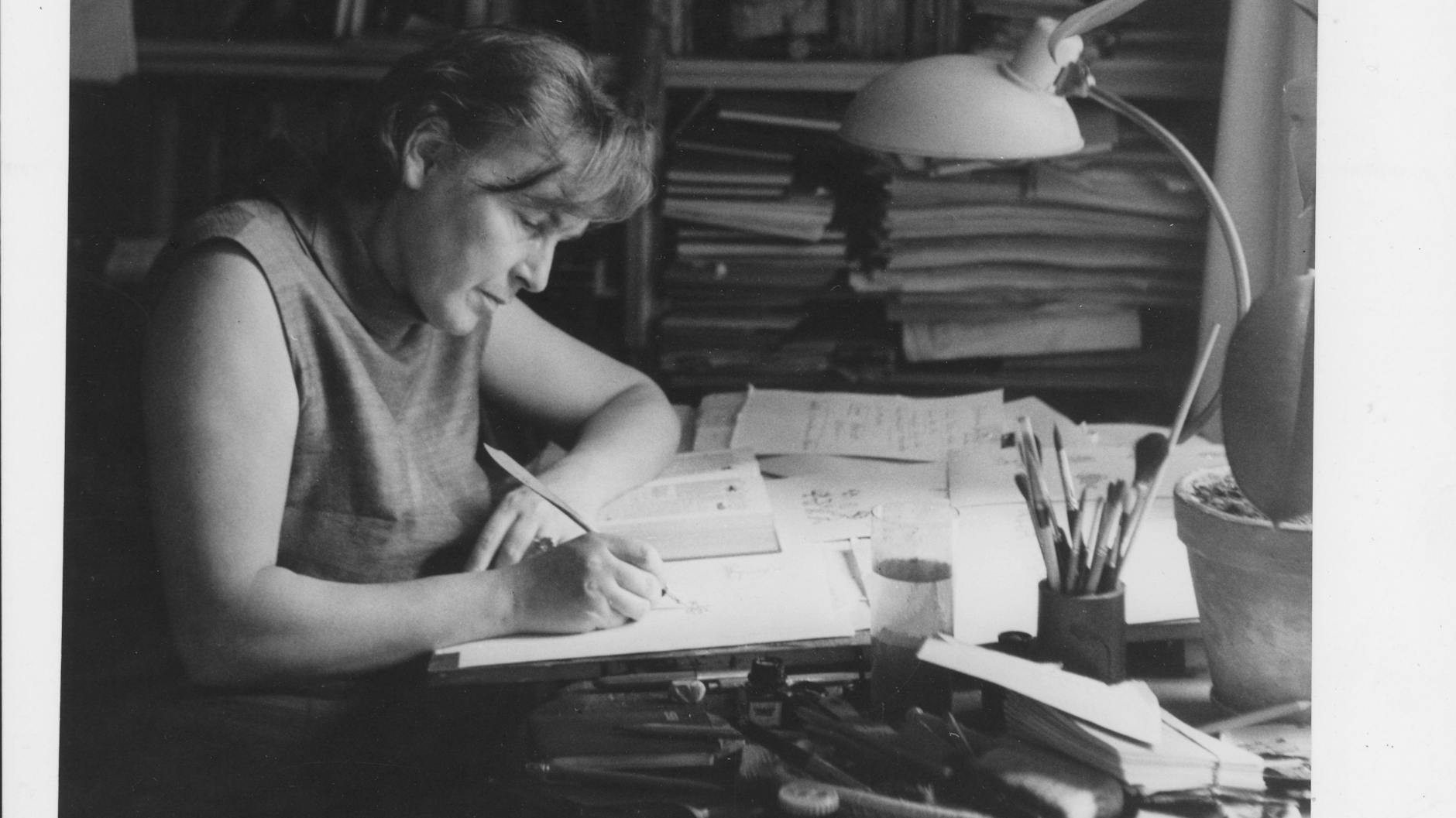 Elizabeth Shaw an ihrem Arbeitsplatz in Pankow. 