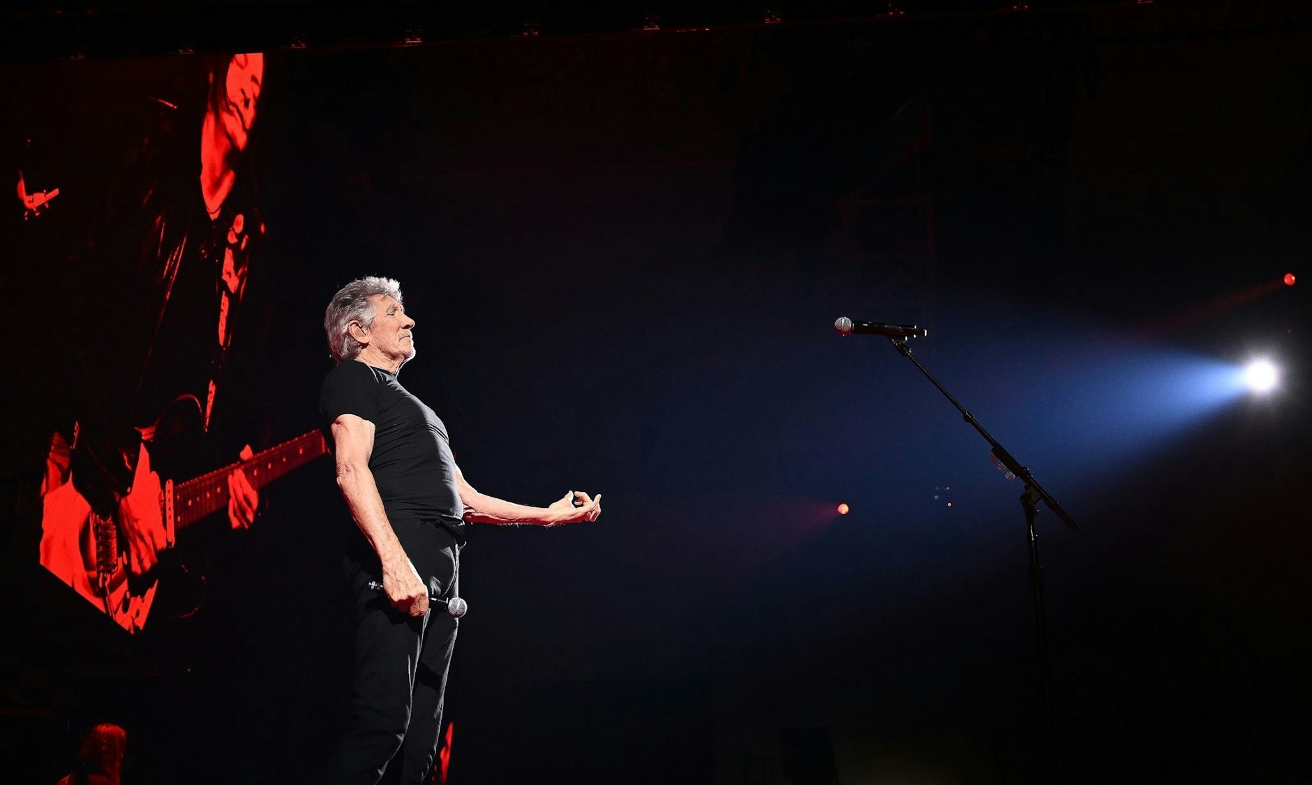 ARCHIV - Roger Waters steht derzeit stark in der Kritik.  