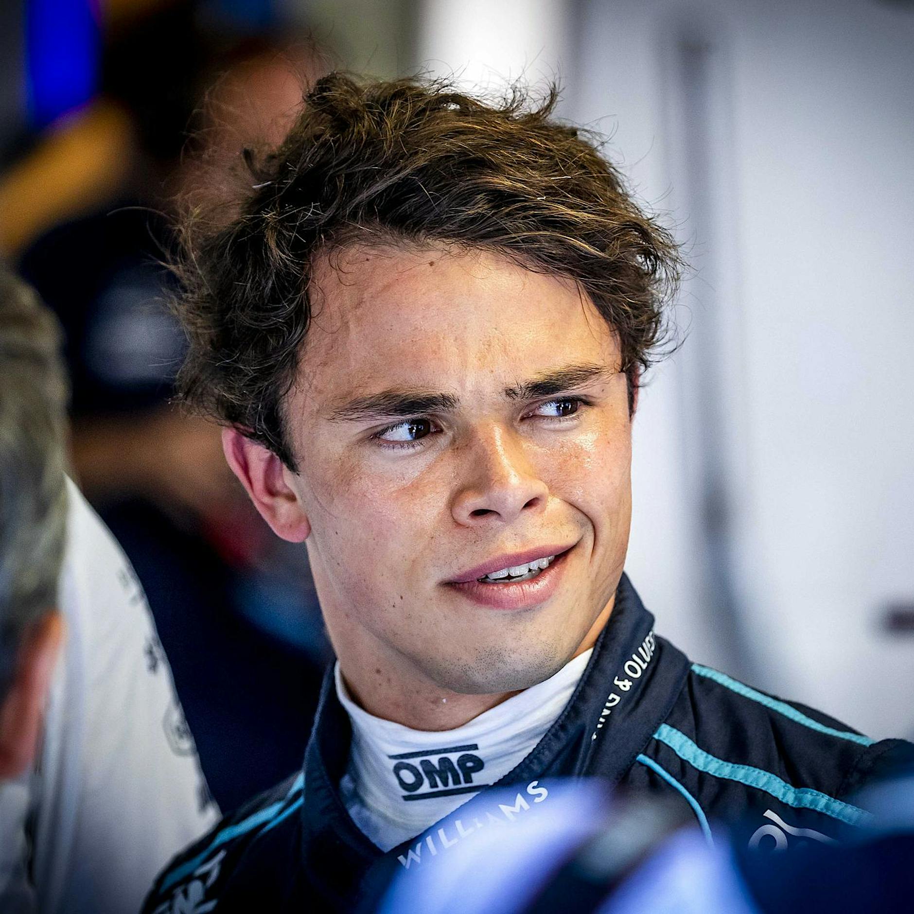 Formel-1-Pilot de Vries in Unwetter-Region gestrandet