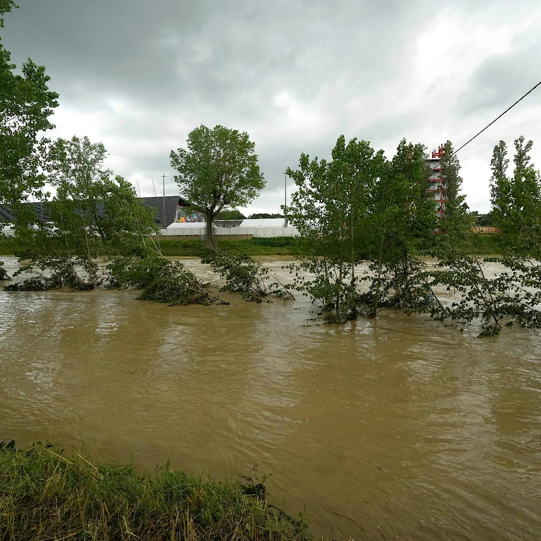 Imola hofft nach Unwetter-Drama auf neue Formel-1-Chance