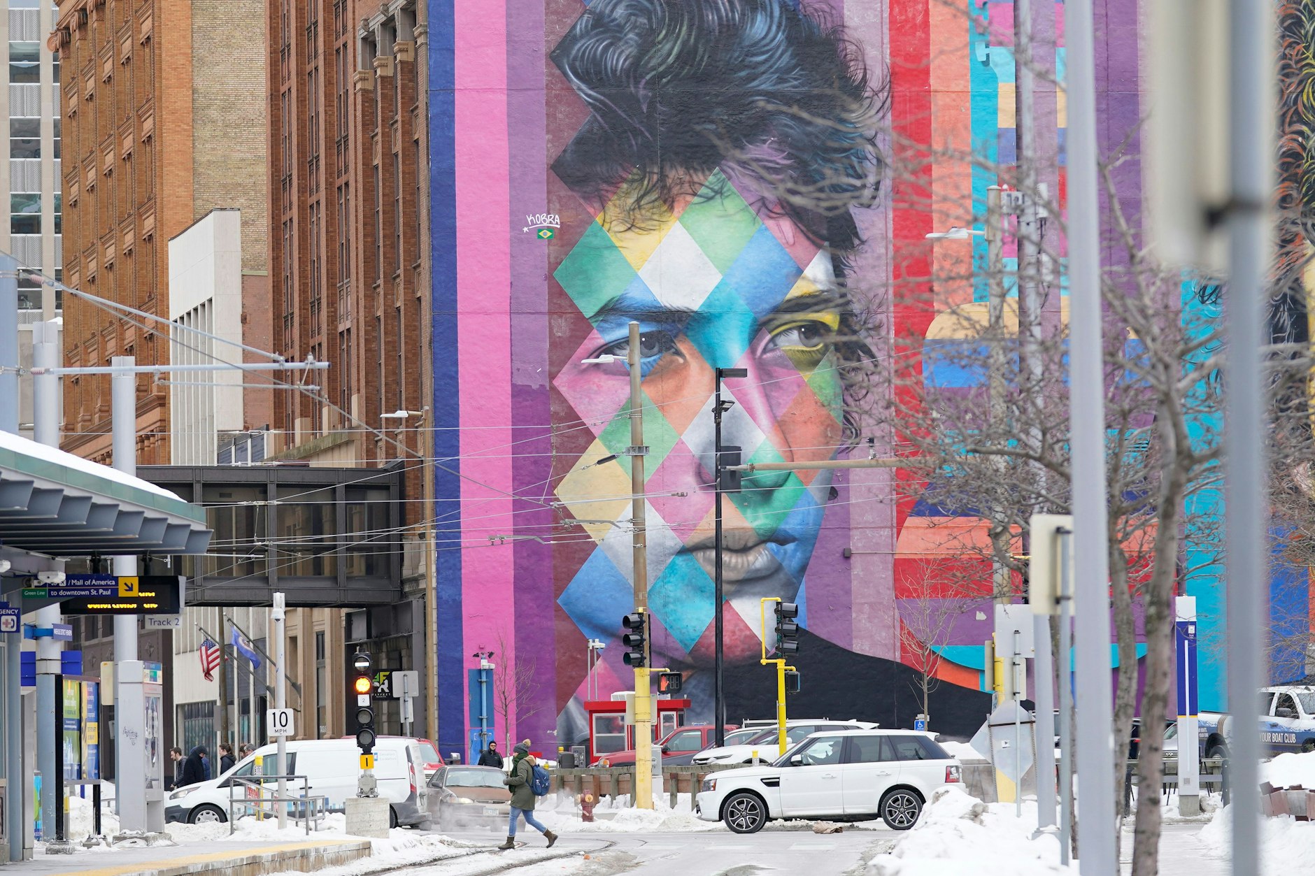 Winter in Minnesota. Bob Dylan auf einer Hauswand.