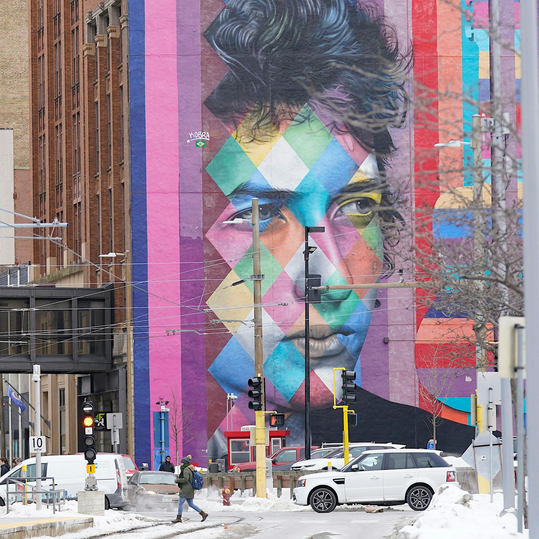 Bob Dylan taucht mit altem Material und neuem Album auf aus seinem Schattenreich