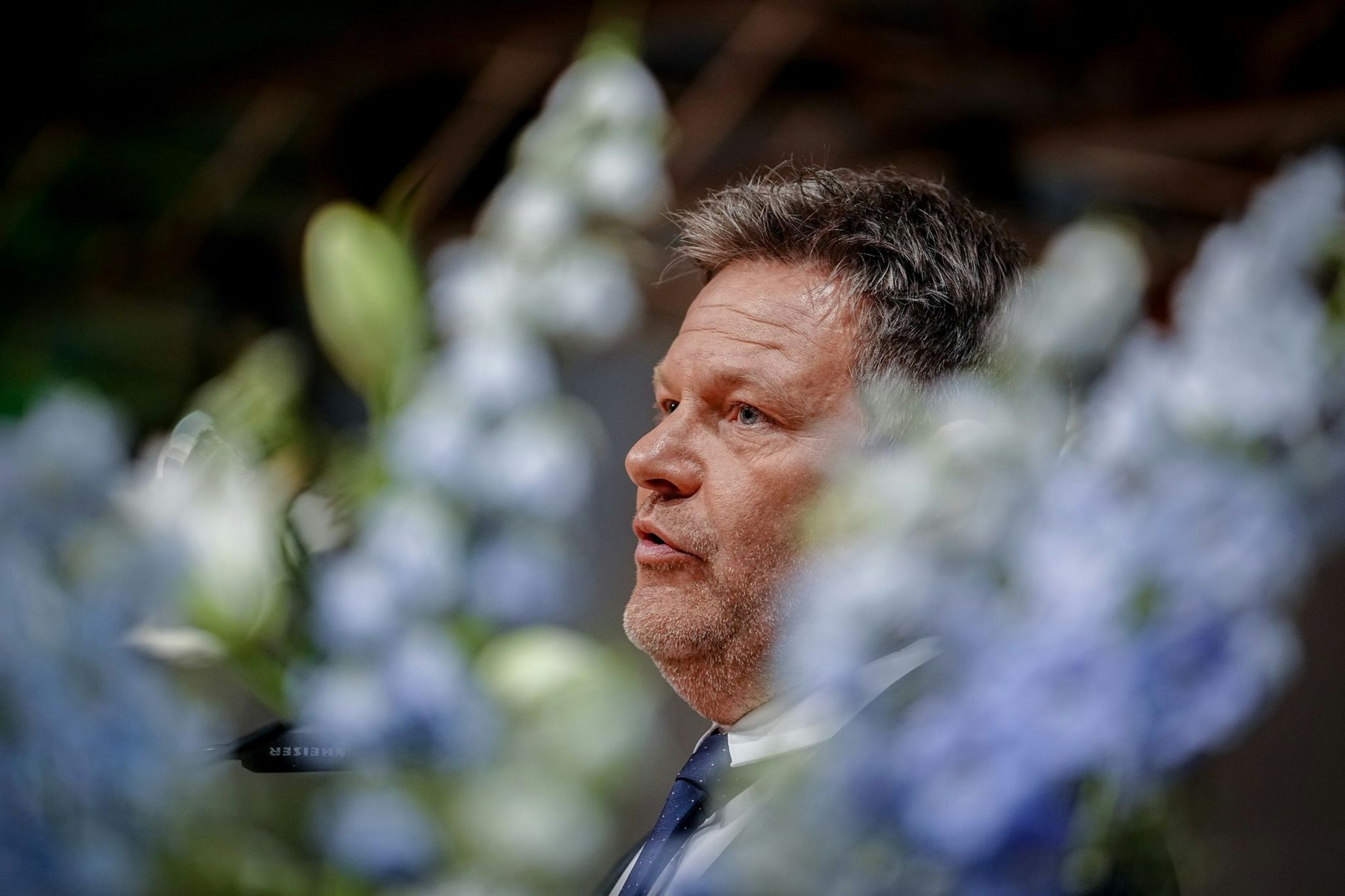 Robert Habeck (Bündnis 90/Die Grünen), Bundesminister für Wirtschaft und Klimaschutz, ist zu Gesprächen auf der Insel Rügen.