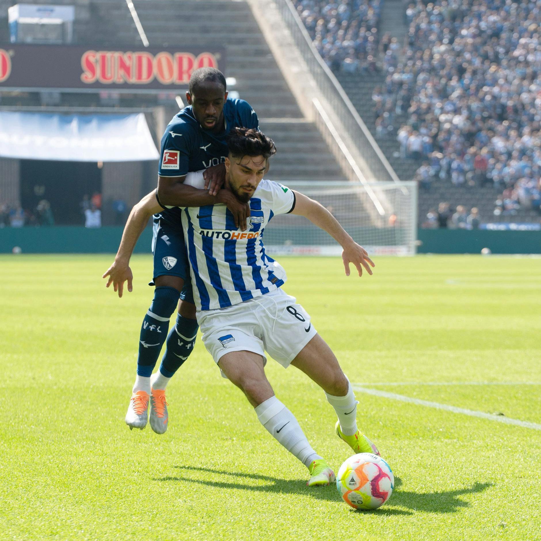 Herthas Suat Serdar weckt das Interesse von Ex-Klub Mainz. Auch Galatasaray streckt die Finger nach dem Mittelfeldspieler aus.