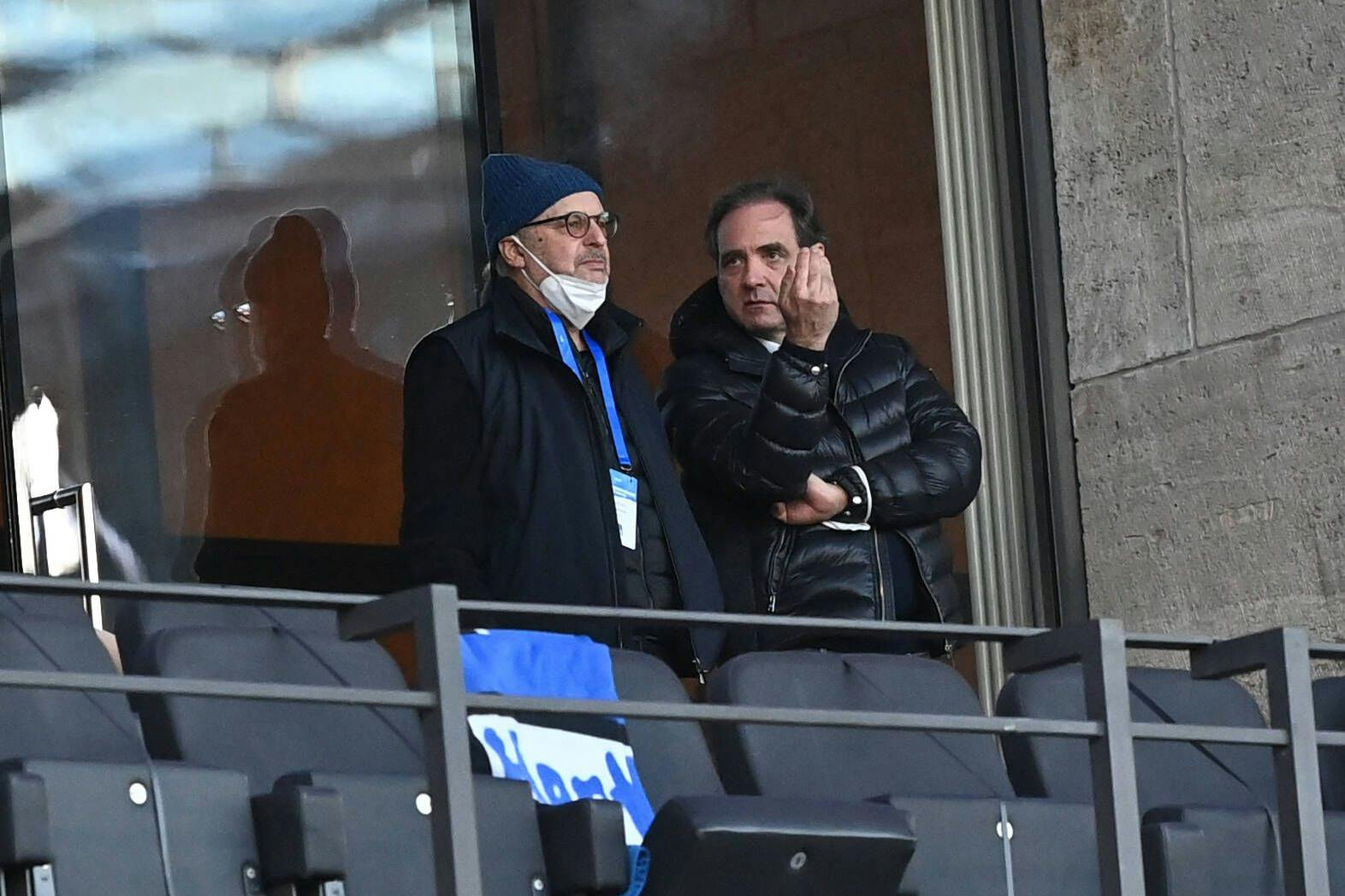 Ex-Präsident Werner Gegenbauer zusammen mit Carsten Schmidt (r.) bei einem Hertha-Spiel im Olympiastadion.